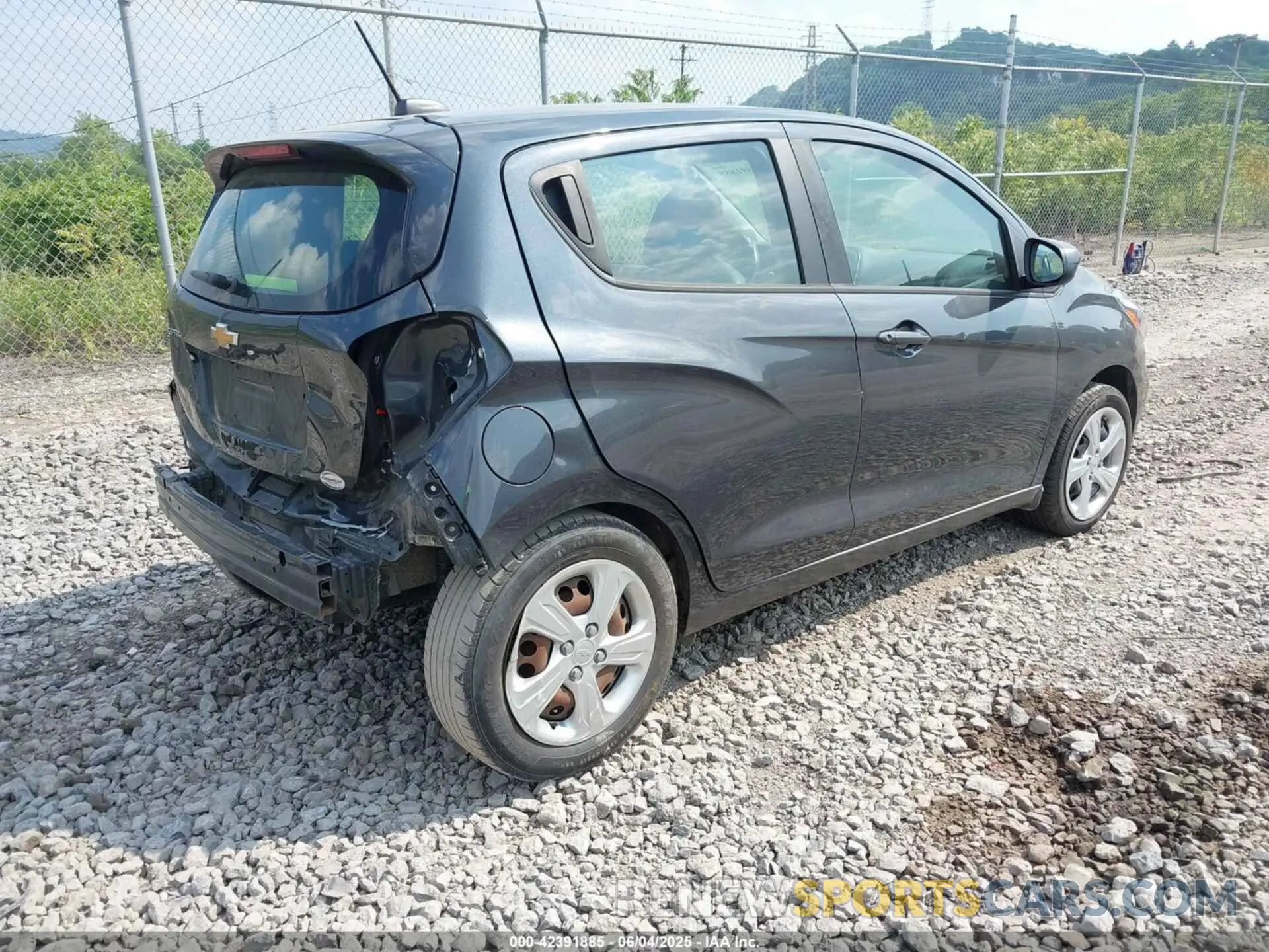 4 Photograph of a damaged car KL8CB6SA5MC742455 CHEVROLET SPARK 2021