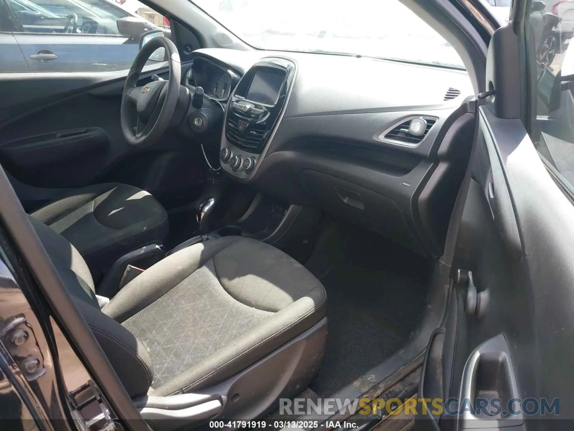 5 Photograph of a damaged car KL8CB6SA6MC715894 CHEVROLET SPARK 2021