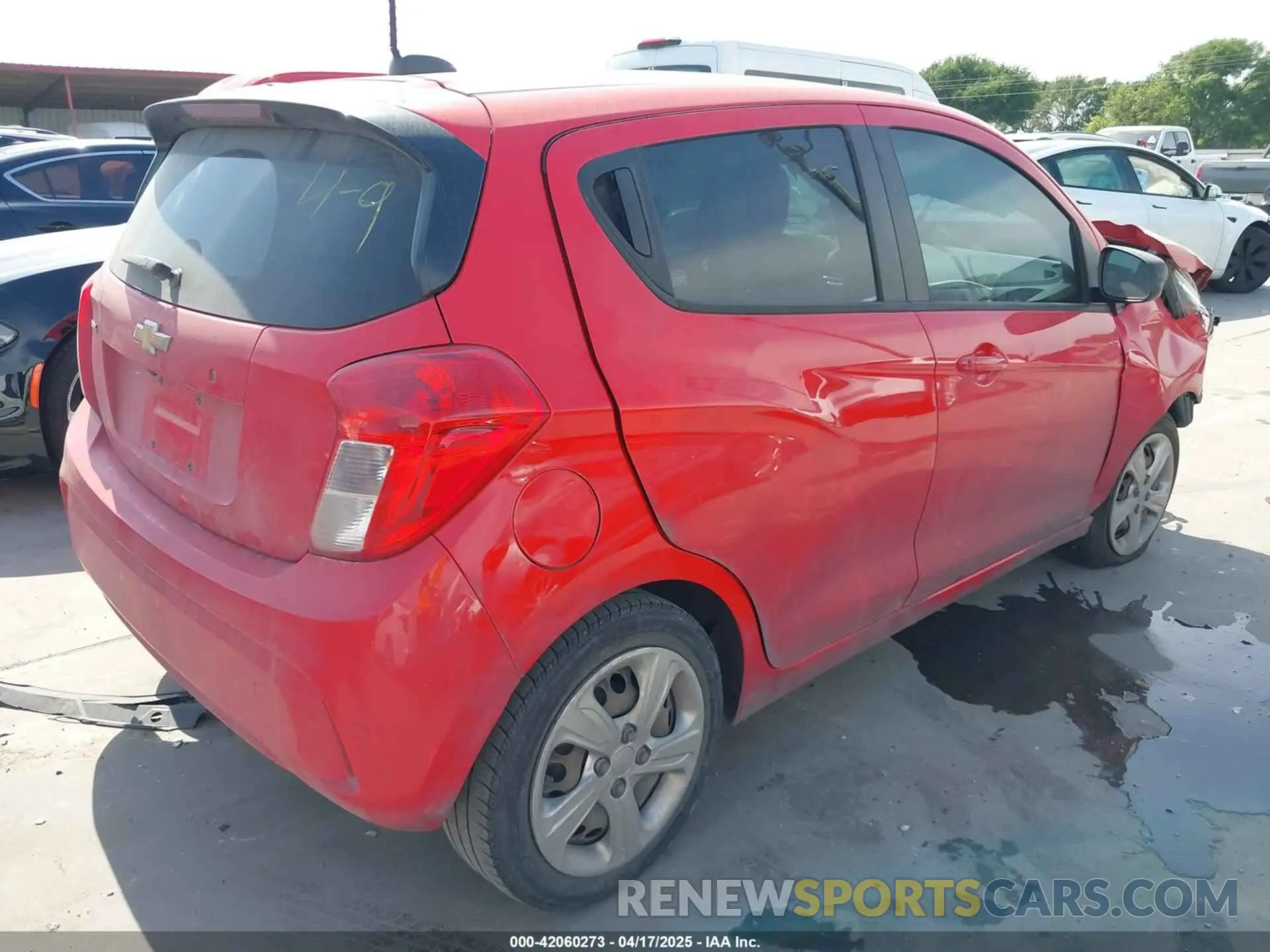 4 Photograph of a damaged car KL8CB6SA8MC739274 CHEVROLET SPARK 2021