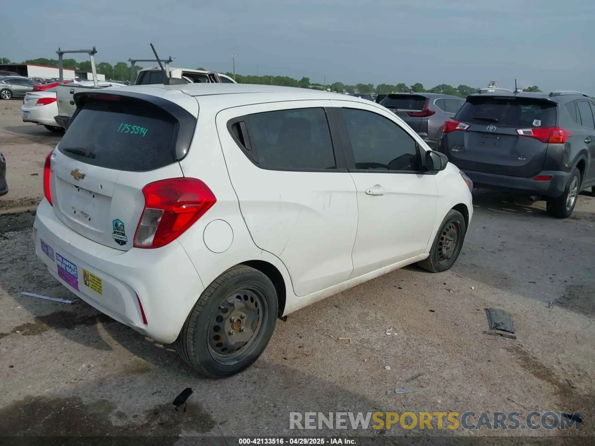 4 Photograph of a damaged car KL8CB6SAXMC715610 CHEVROLET SPARK 2021
