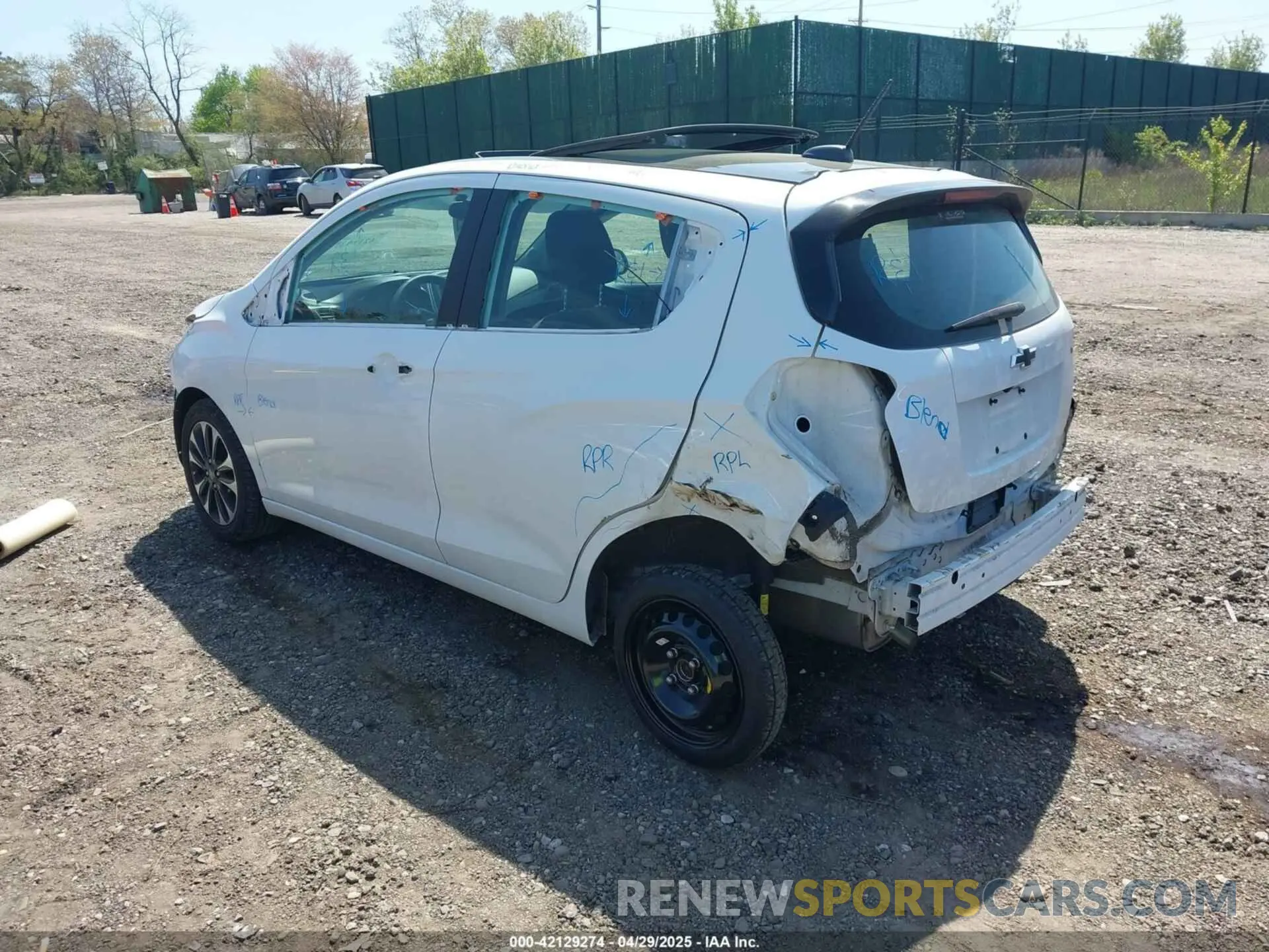 3 Photograph of a damaged car KL8CC6SA3MC225880 CHEVROLET SPARK 2021
