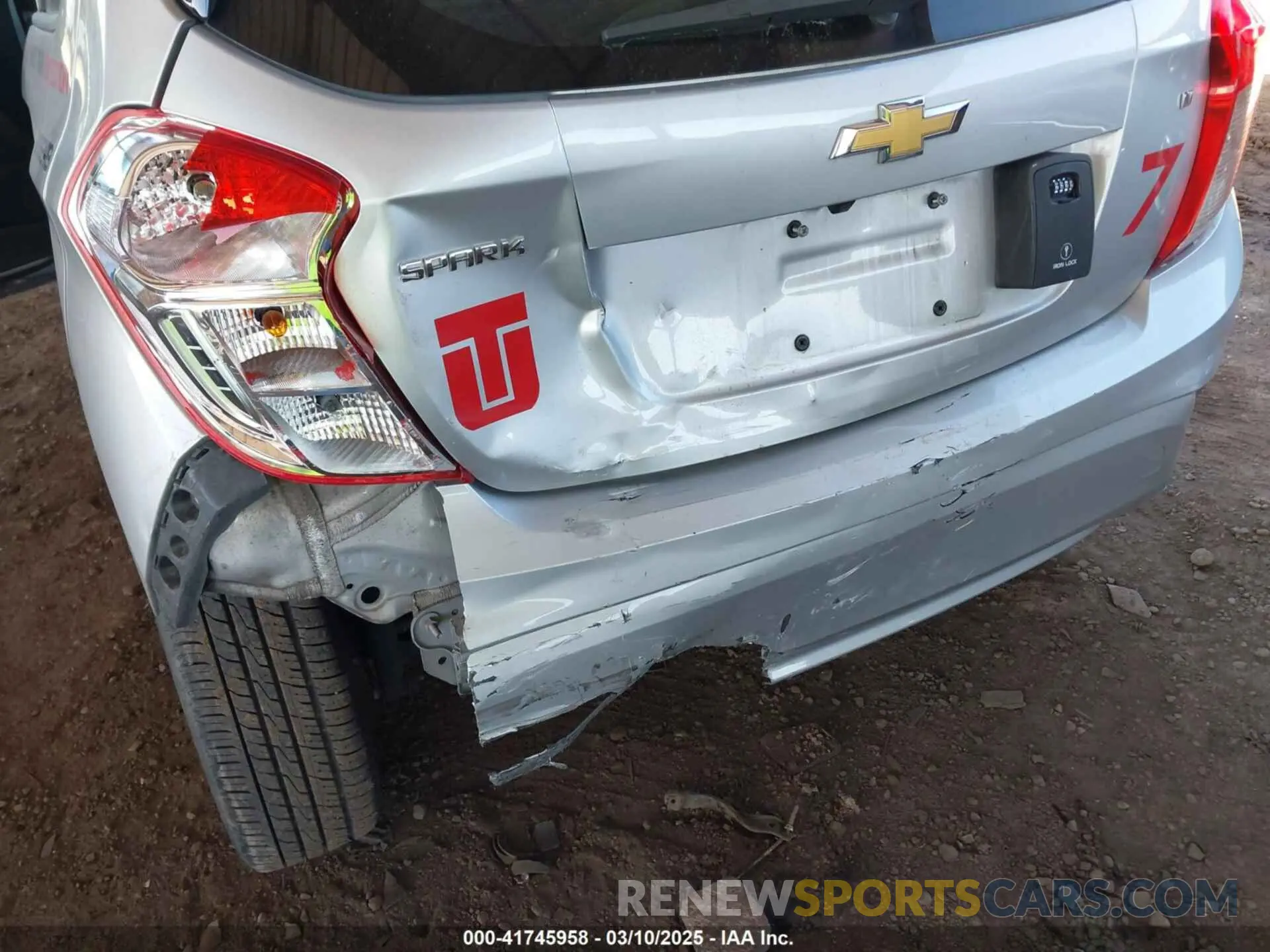 17 Photograph of a damaged car KL8CD6SA0MC216194 CHEVROLET SPARK 2021