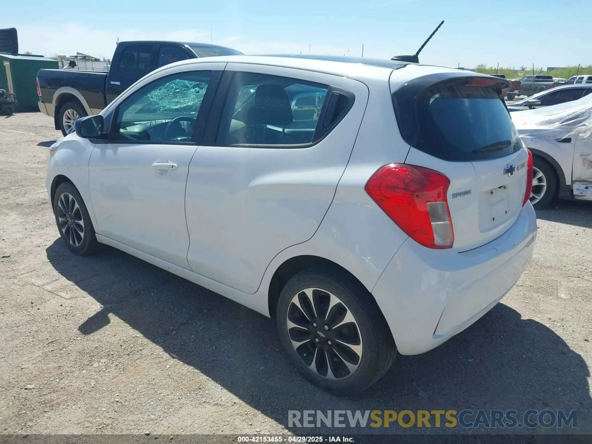3 Photograph of a damaged car KL8CD6SA0MC741532 CHEVROLET SPARK 2021