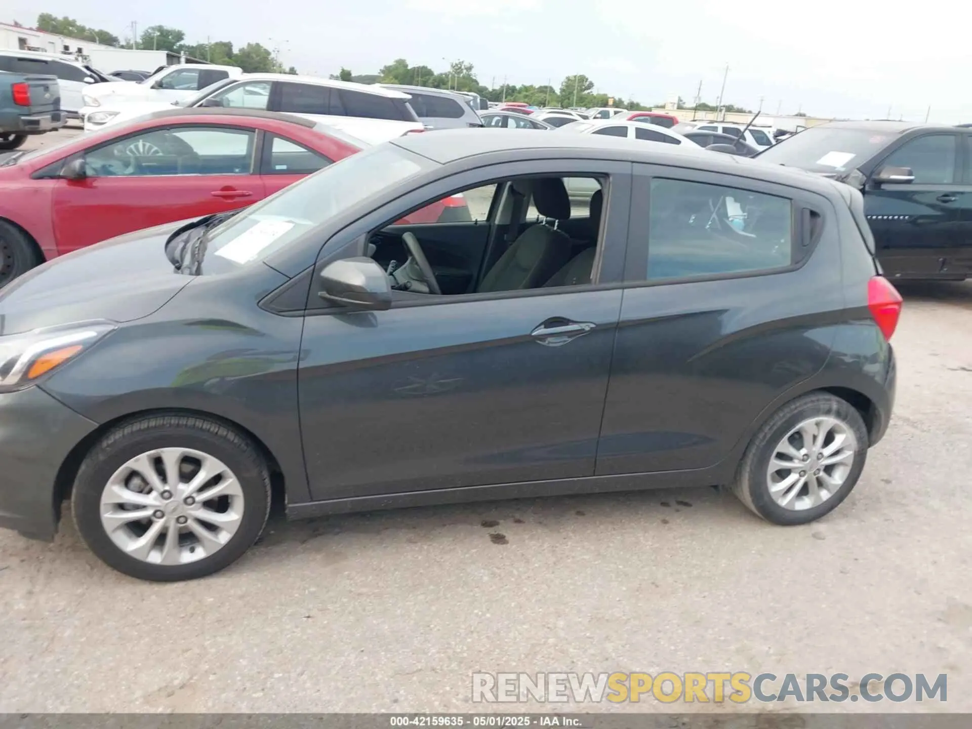 14 Photograph of a damaged car KL8CD6SA1MC216575 CHEVROLET SPARK 2021