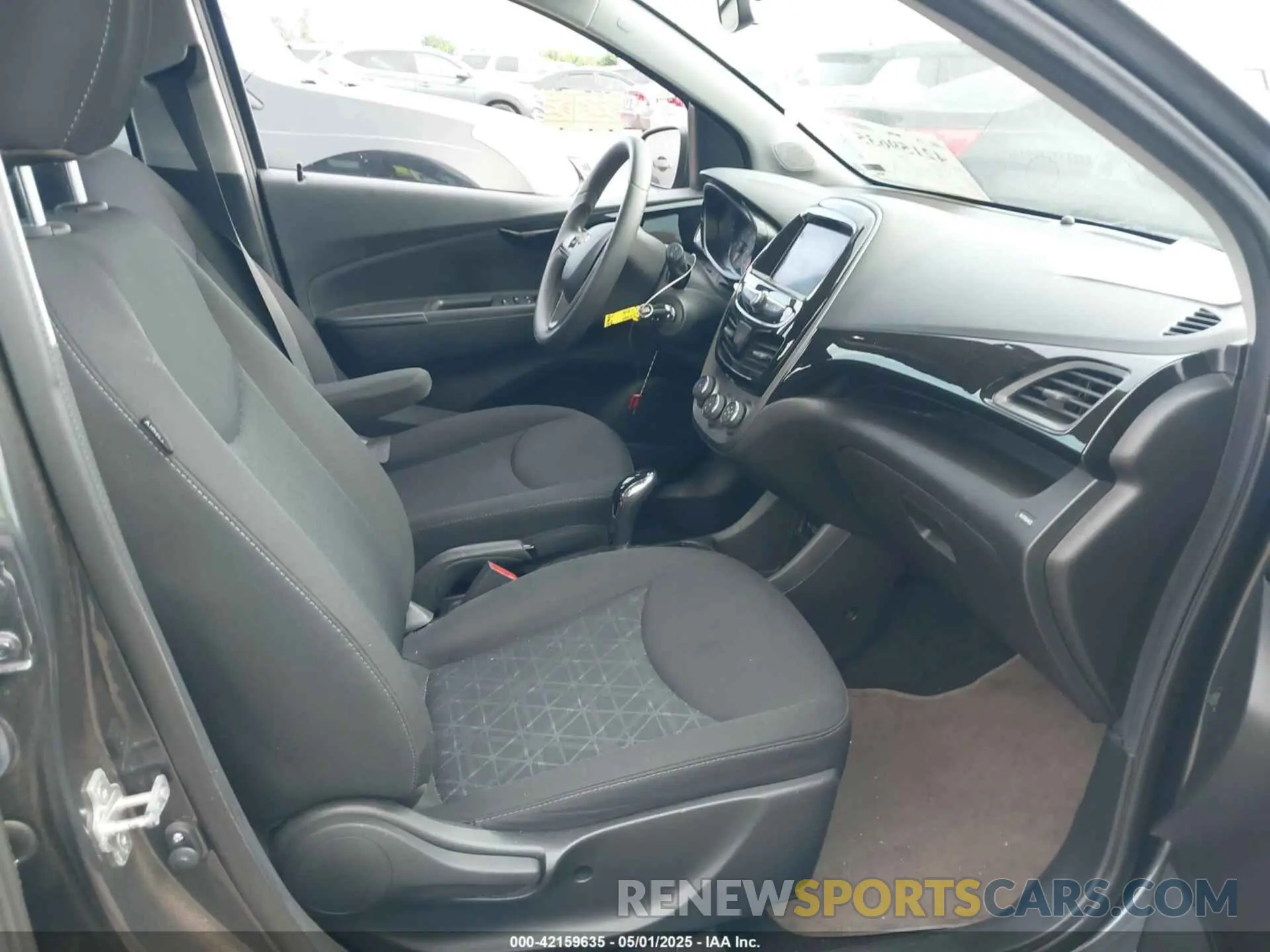 5 Photograph of a damaged car KL8CD6SA1MC216575 CHEVROLET SPARK 2021