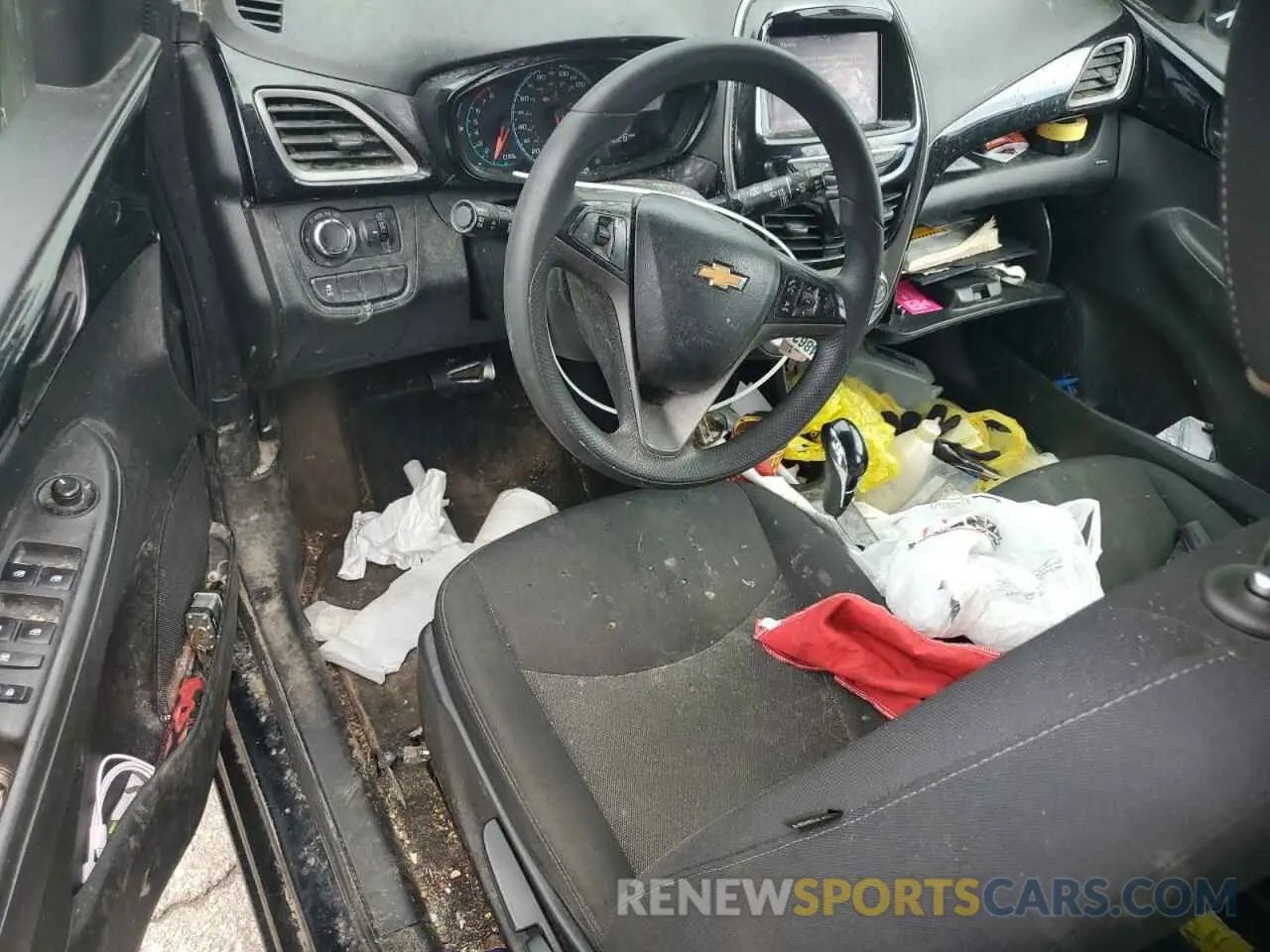 8 Photograph of a damaged car KL8CD6SA2MC226676 CHEVROLET SPARK 2021