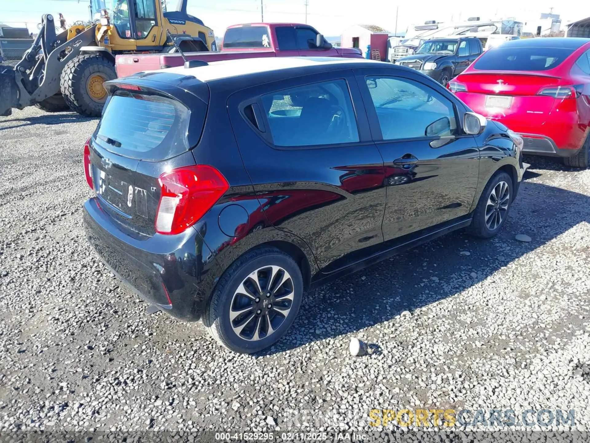 4 Photograph of a damaged car KL8CD6SA2MC710590 CHEVROLET SPARK 2021