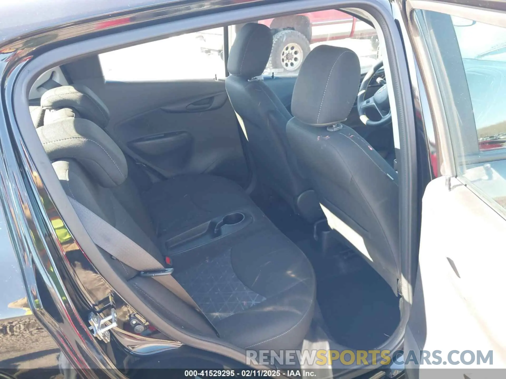 8 Photograph of a damaged car KL8CD6SA2MC710590 CHEVROLET SPARK 2021