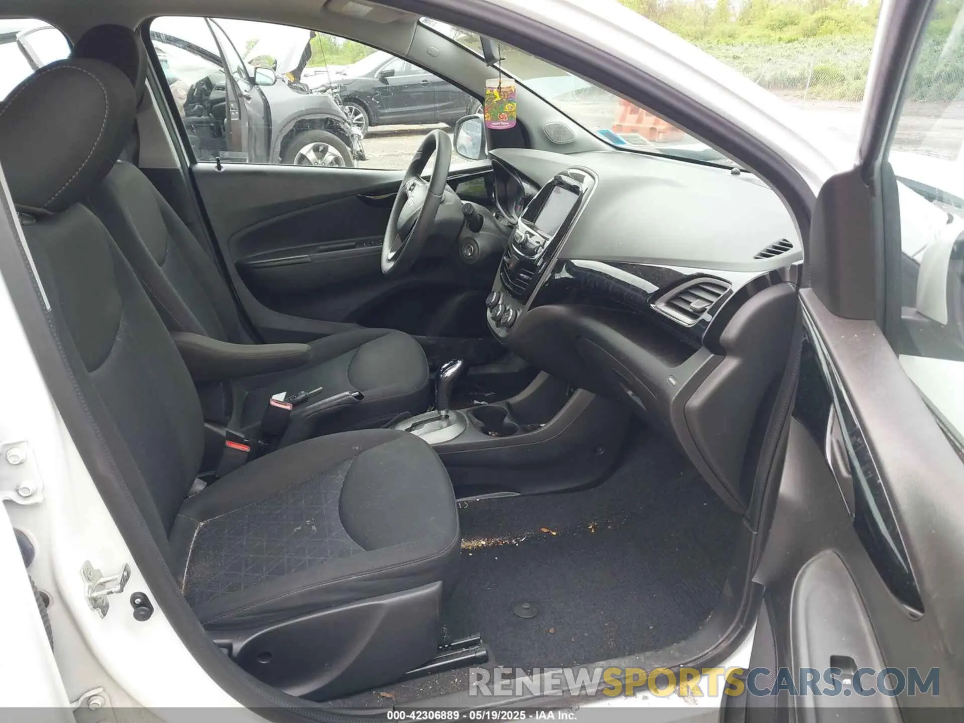 5 Photograph of a damaged car KL8CD6SA2MC751270 CHEVROLET SPARK 2021