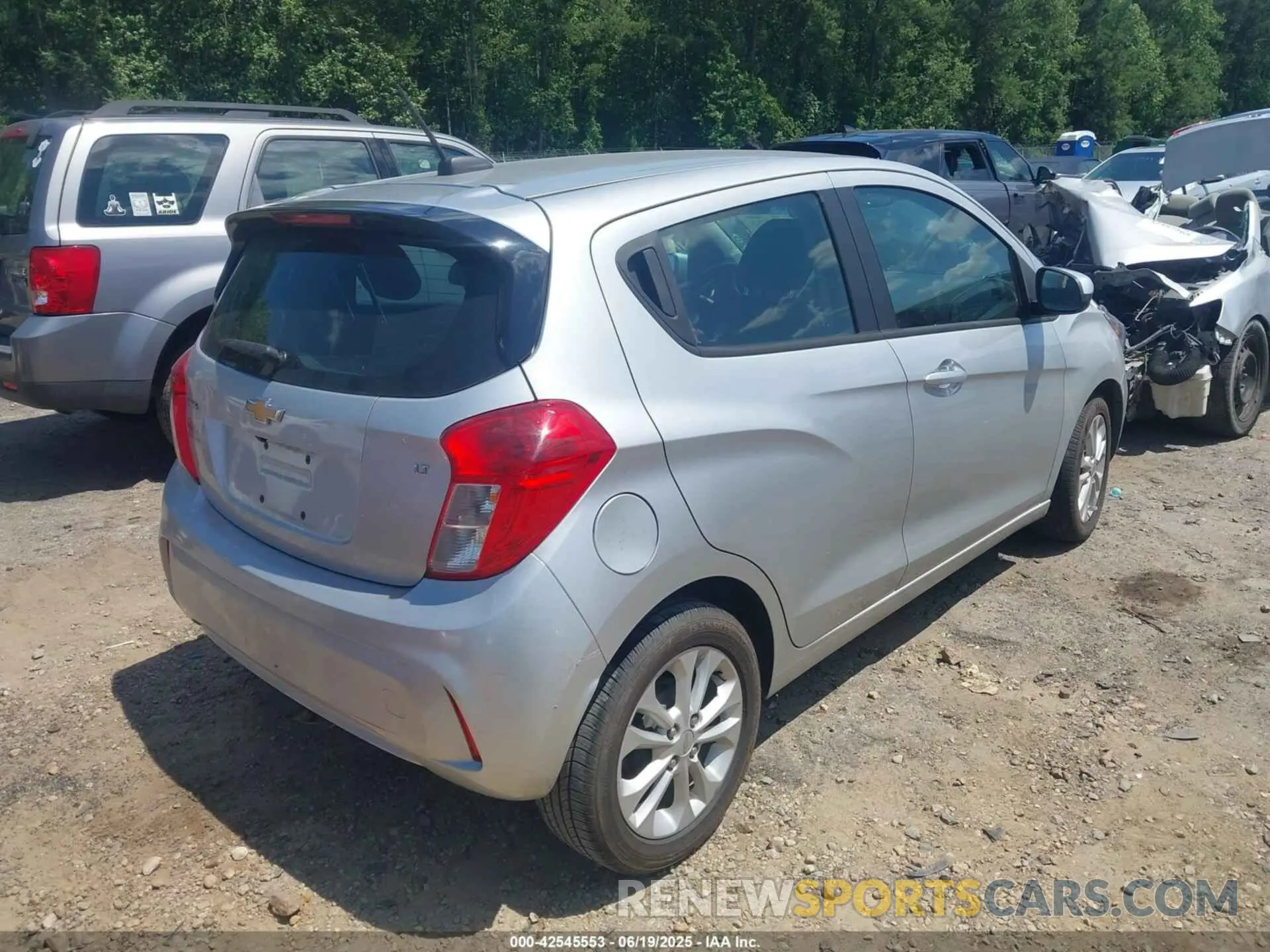 4 Photograph of a damaged car KL8CD6SA3MC735899 CHEVROLET SPARK 2021