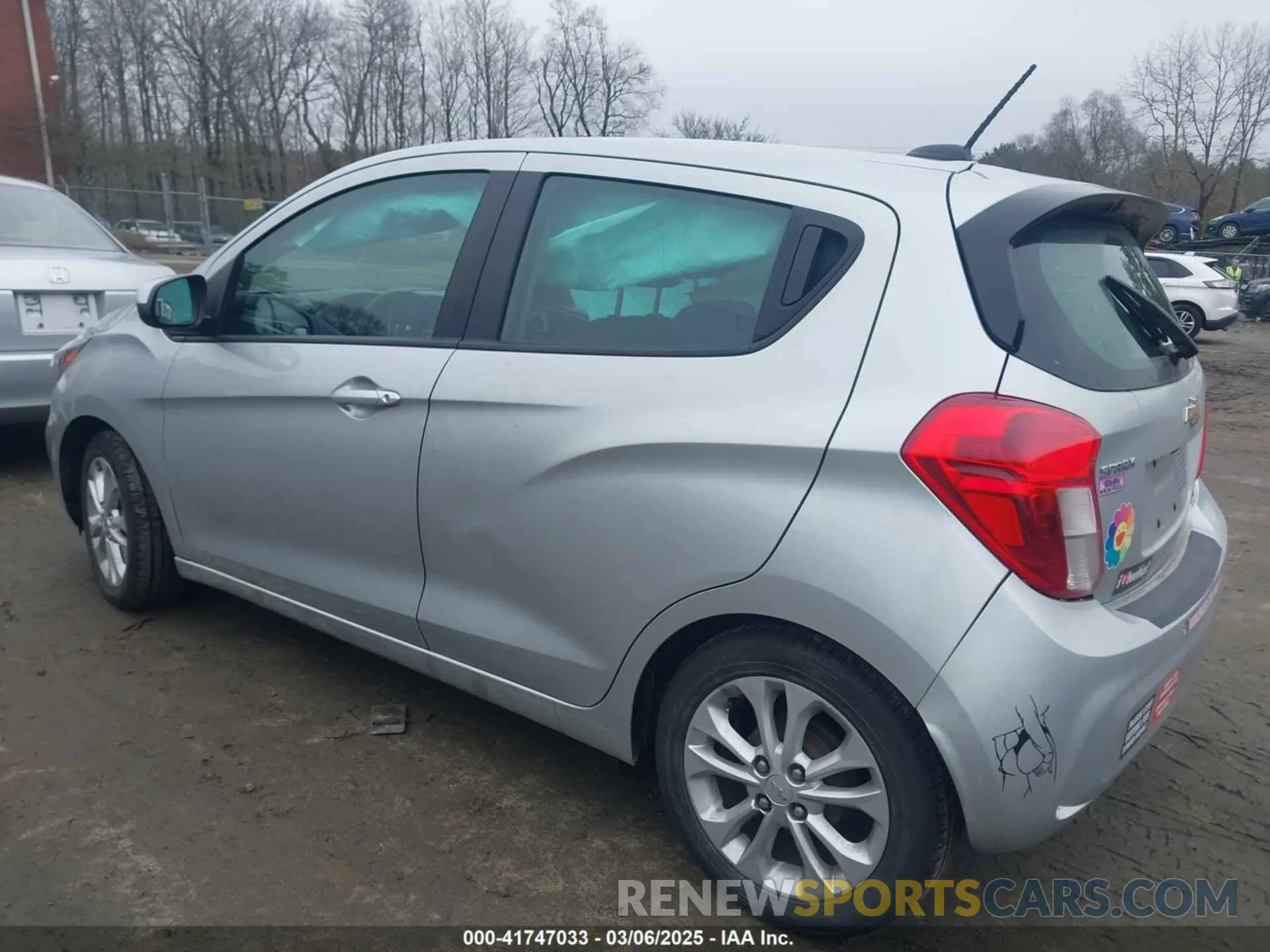 3 Photograph of a damaged car KL8CD6SA3MC743324 CHEVROLET SPARK 2021