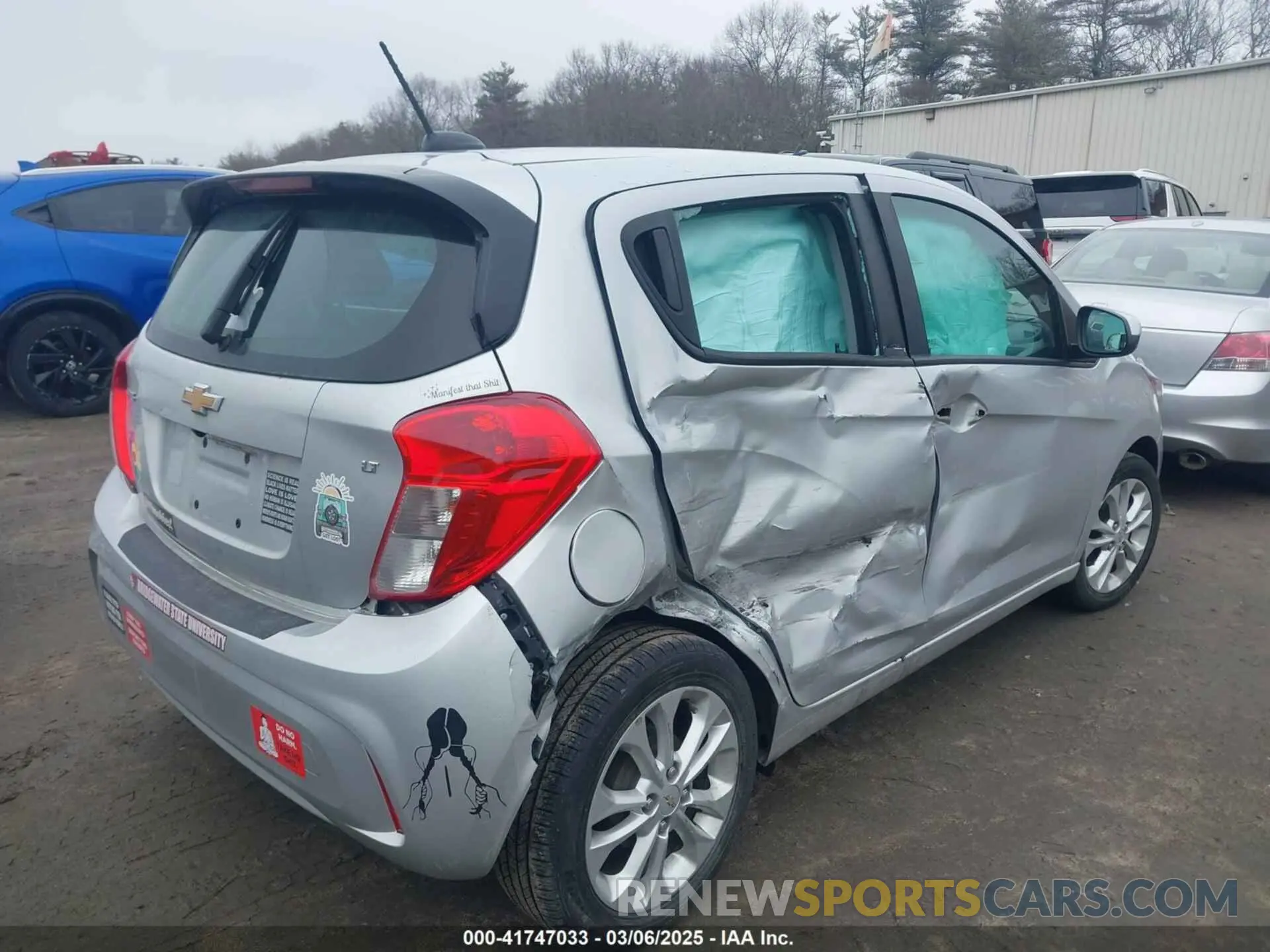 4 Photograph of a damaged car KL8CD6SA3MC743324 CHEVROLET SPARK 2021