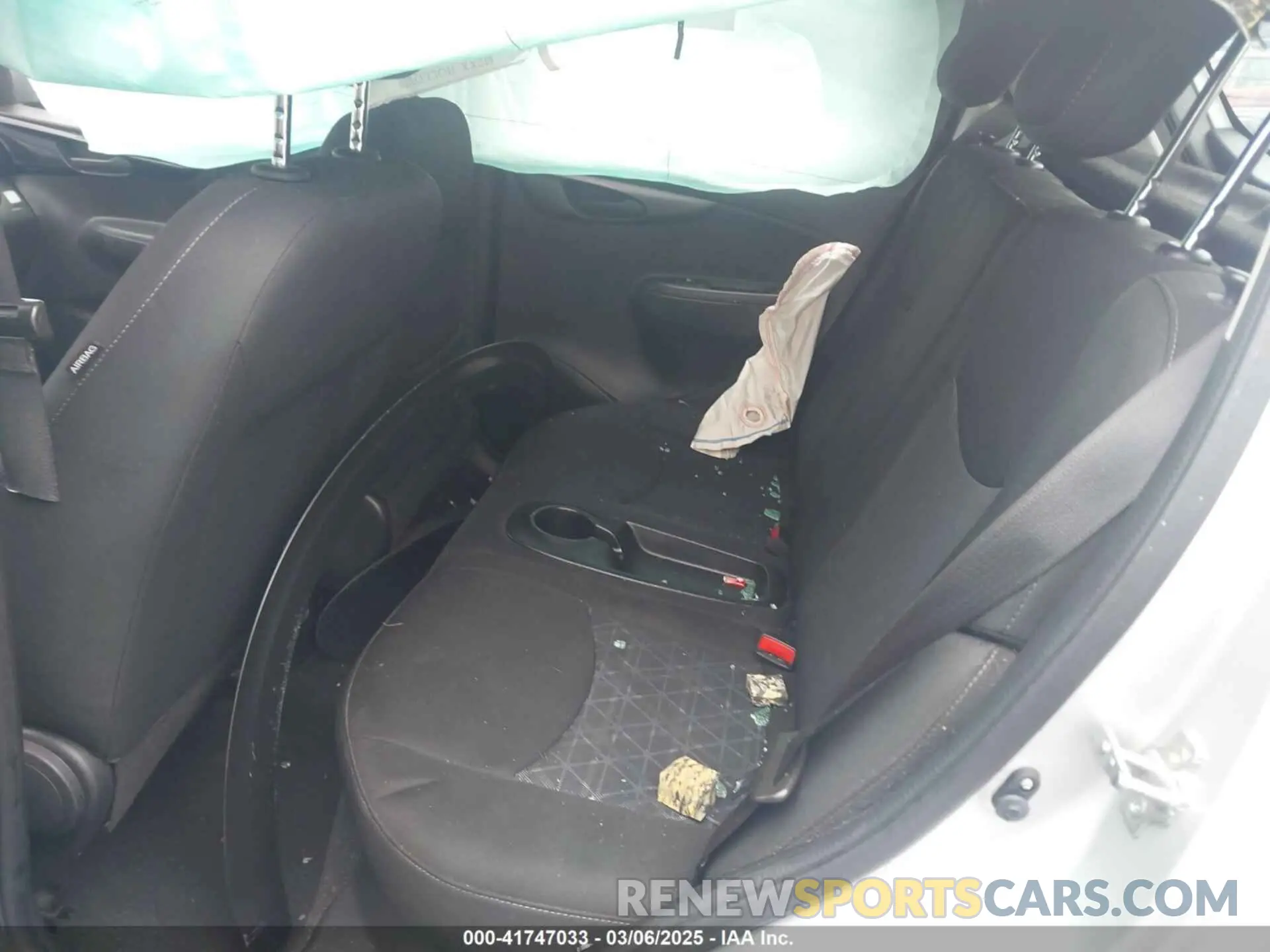 8 Photograph of a damaged car KL8CD6SA3MC743324 CHEVROLET SPARK 2021