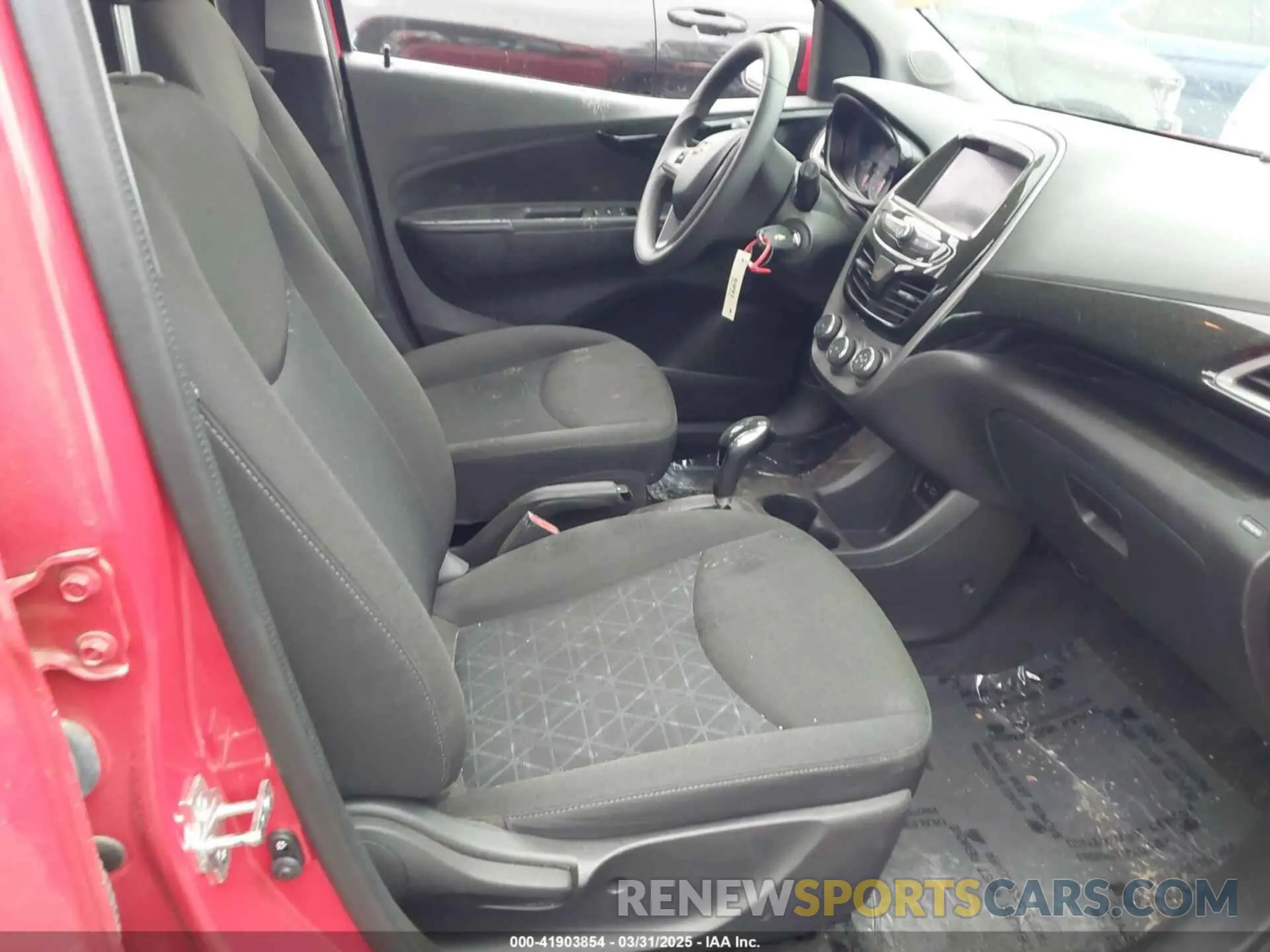 5 Photograph of a damaged car KL8CD6SA3MC747891 CHEVROLET SPARK 2021