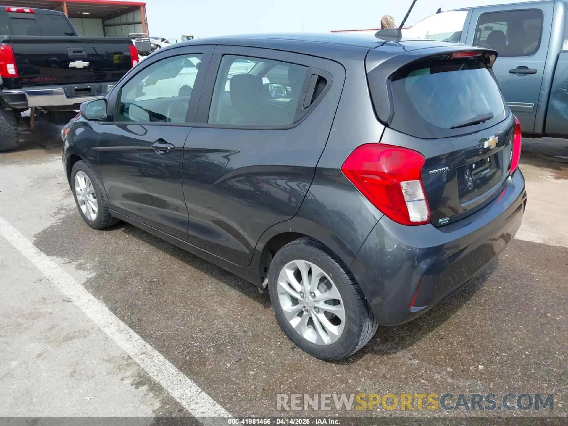 3 Photograph of a damaged car KL8CD6SA4MC216537 CHEVROLET SPARK 2021
