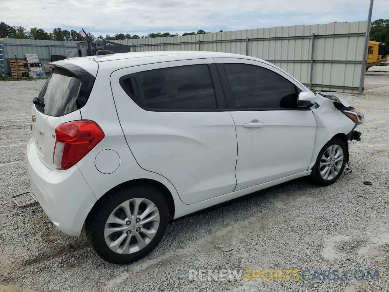 3 Photograph of a damaged car KL8CD6SA4MC223360 CHEVROLET SPARK 2021