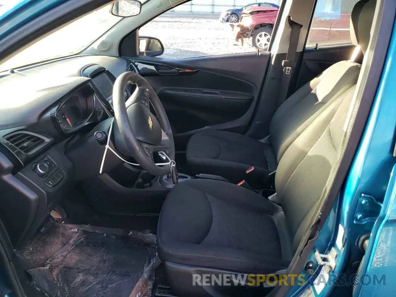 7 Photograph of a damaged car KL8CD6SA4MC743560 CHEVROLET SPARK 2021