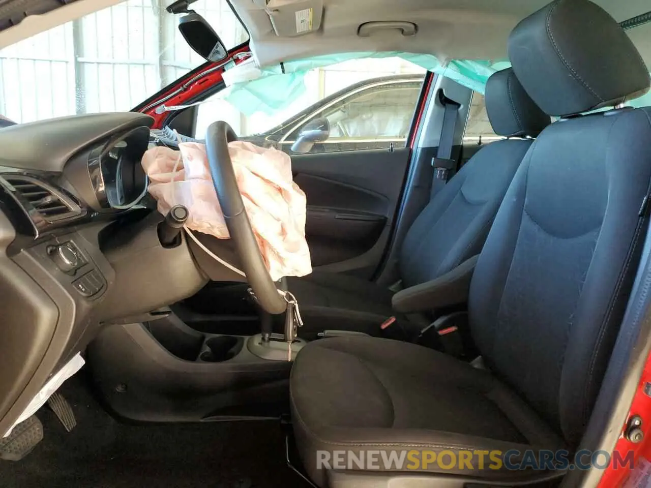 7 Photograph of a damaged car KL8CD6SA4MC746913 CHEVROLET SPARK 2021