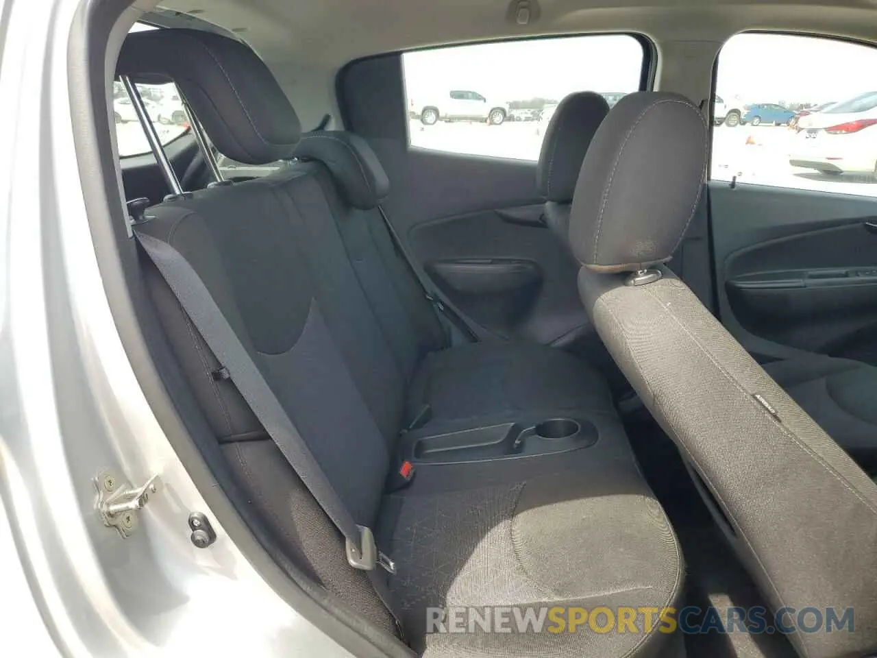 10 Photograph of a damaged car KL8CD6SA5MC717887 CHEVROLET SPARK 2021