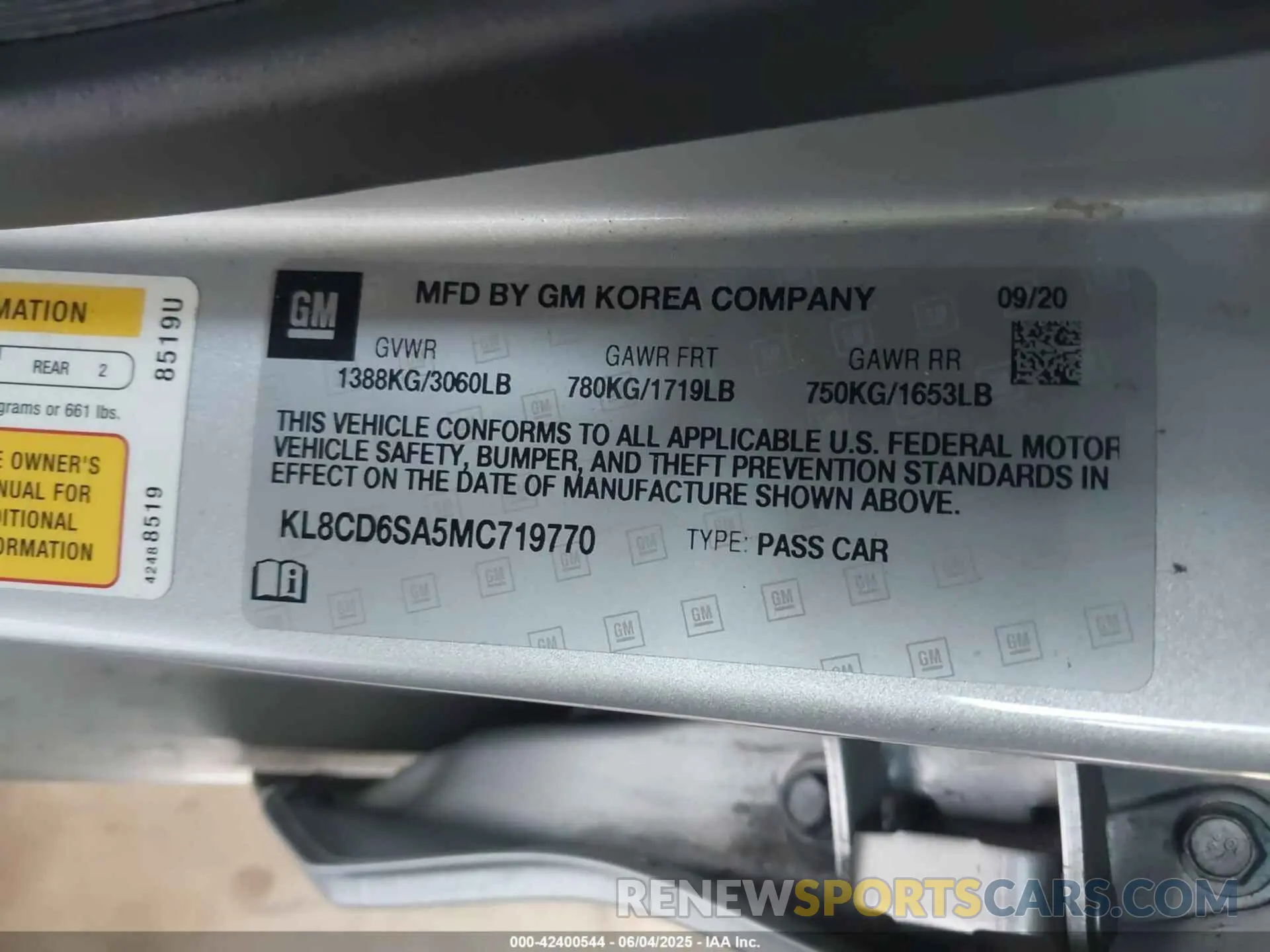9 Photograph of a damaged car KL8CD6SA5MC719770 CHEVROLET SPARK 2021