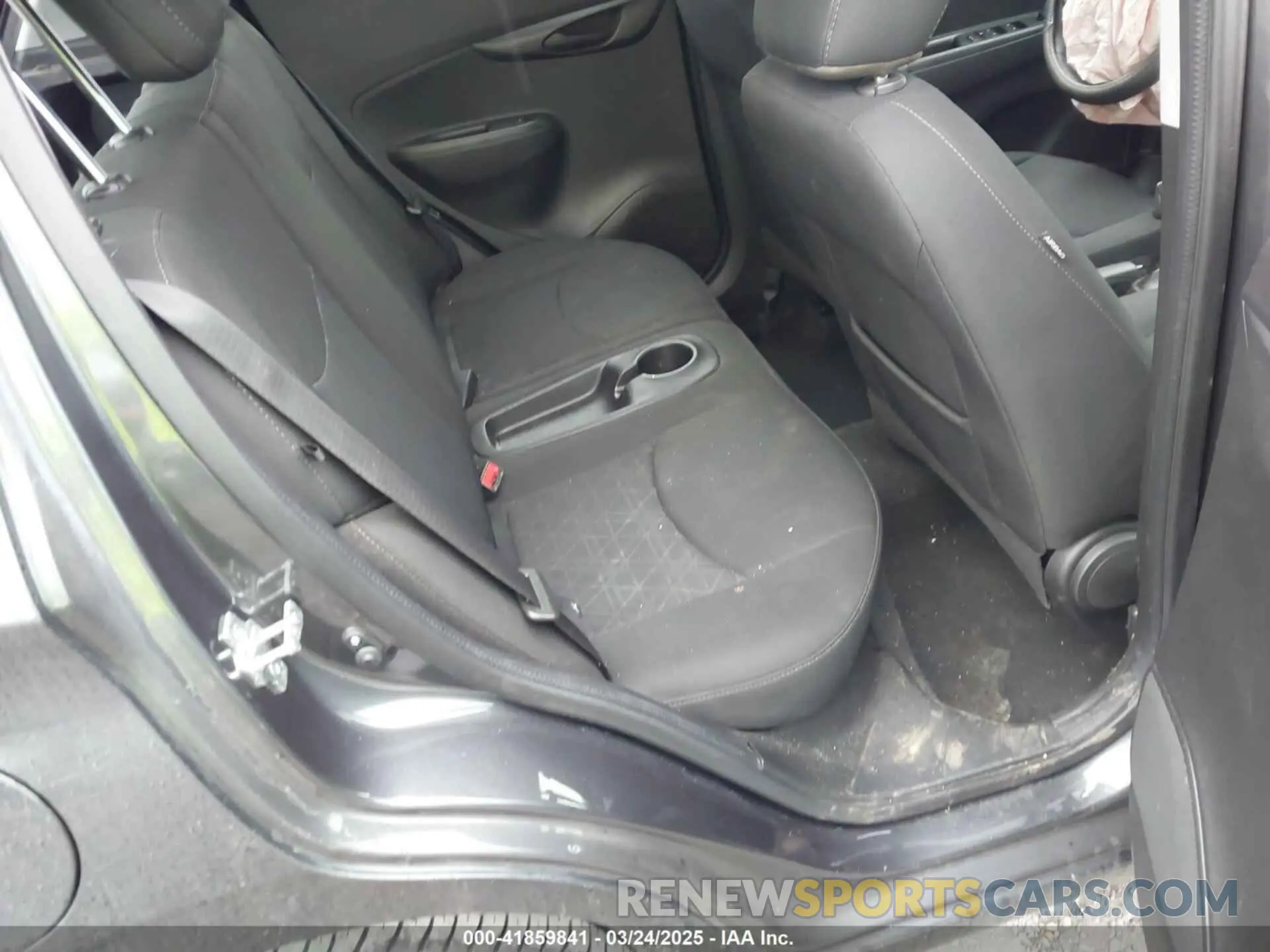 8 Photograph of a damaged car KL8CD6SA5MC751196 CHEVROLET SPARK 2021
