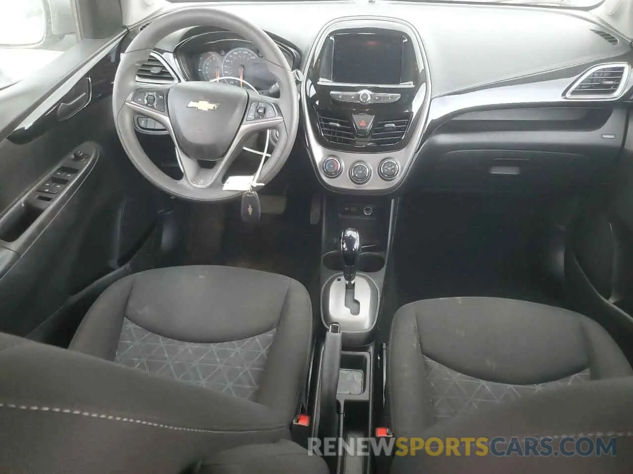 8 Photograph of a damaged car KL8CD6SA6MC223344 CHEVROLET SPARK 2021