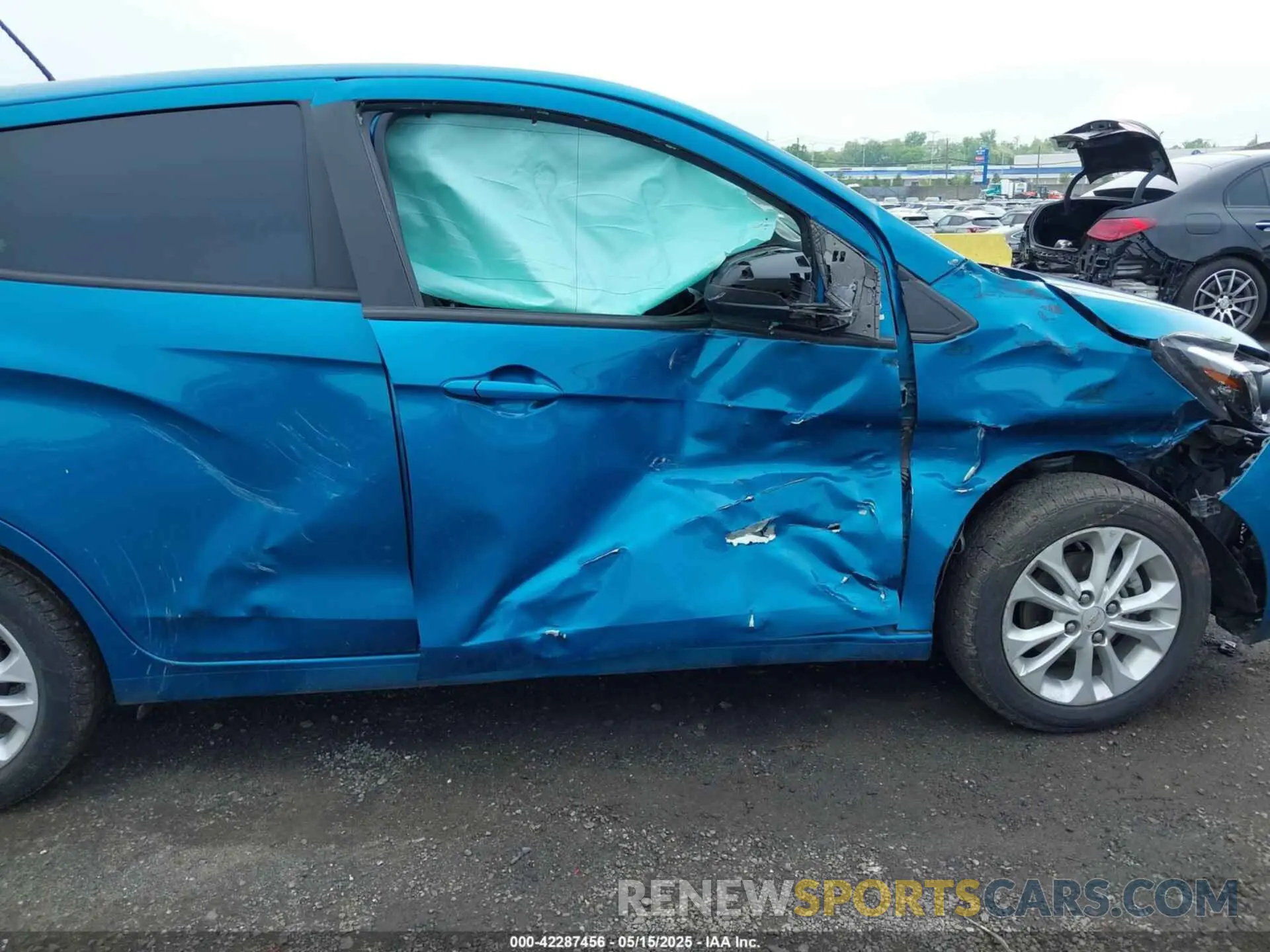 18 Photograph of a damaged car KL8CD6SA6MC703688 CHEVROLET SPARK 2021