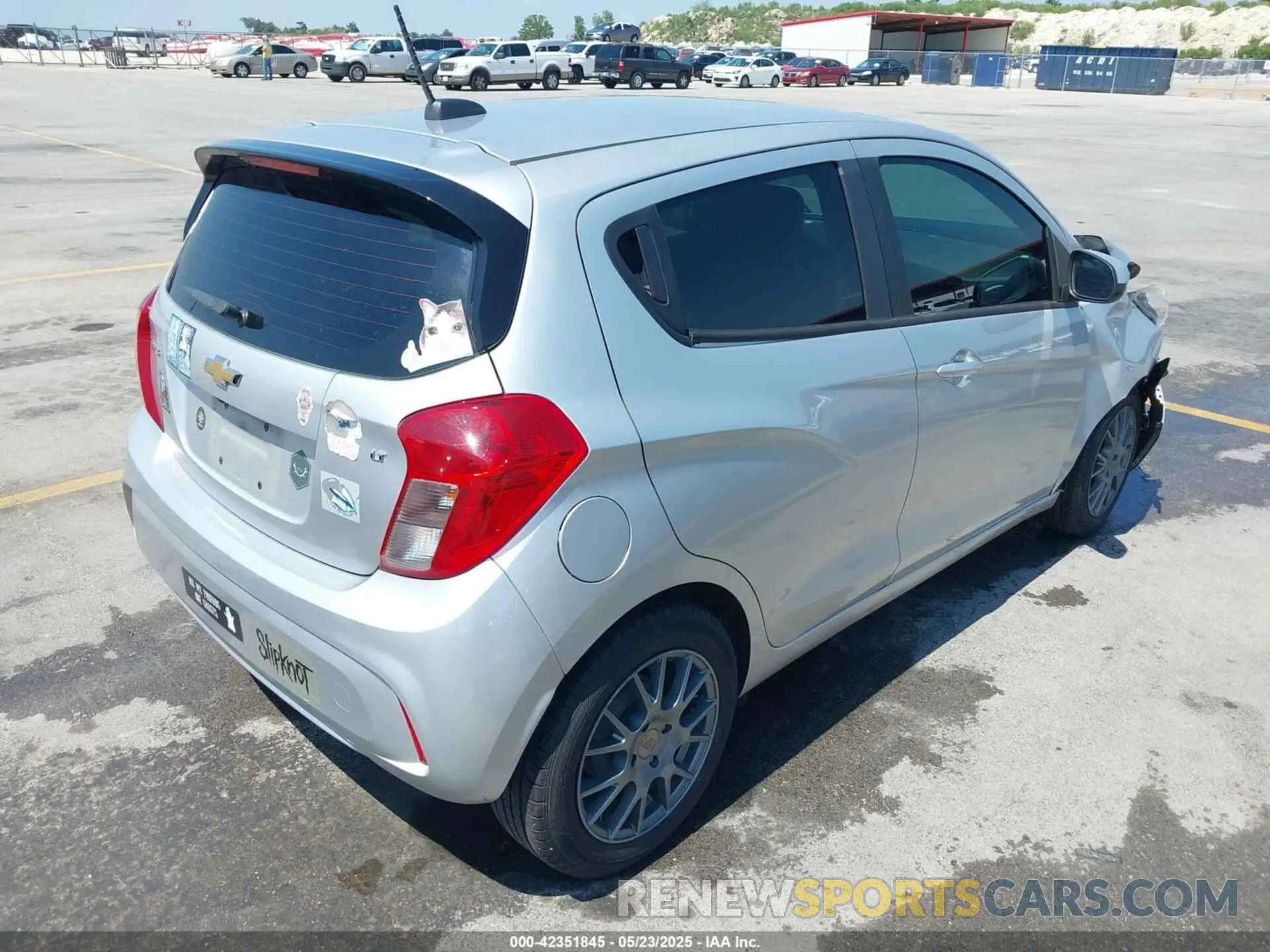 4 Photograph of a damaged car KL8CD6SA6MC712357 CHEVROLET SPARK 2021