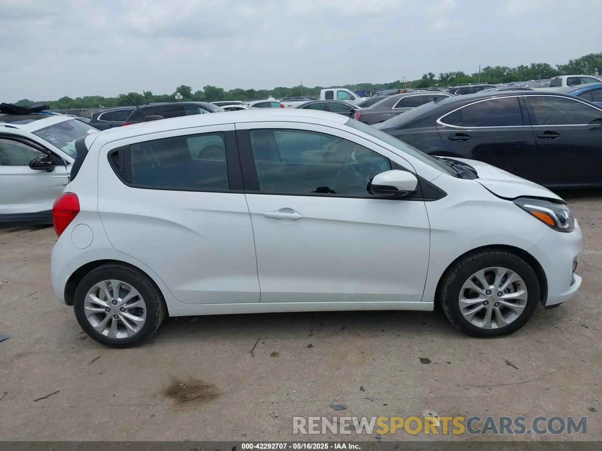 13 Photograph of a damaged car KL8CD6SA6MC730762 CHEVROLET SPARK 2021