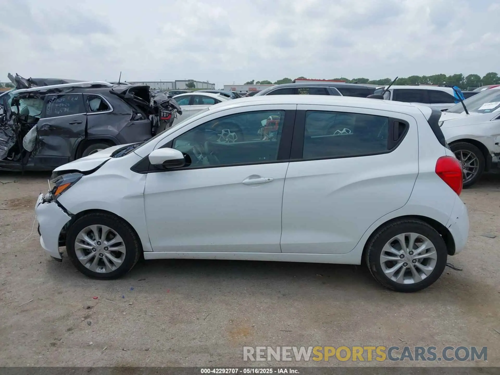 14 Photograph of a damaged car KL8CD6SA6MC730762 CHEVROLET SPARK 2021