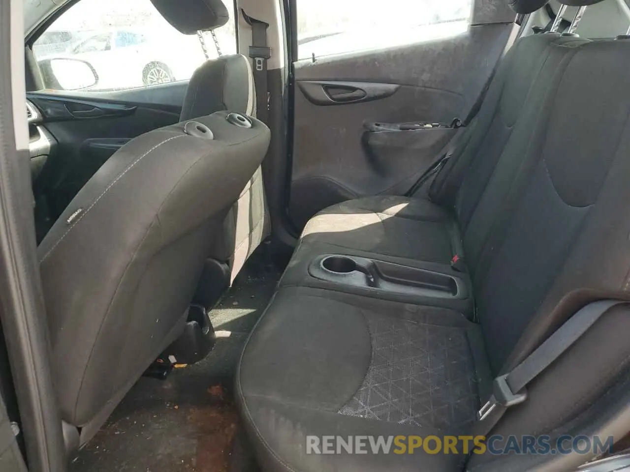 10 Photograph of a damaged car KL8CD6SA6MC732947 CHEVROLET SPARK 2021