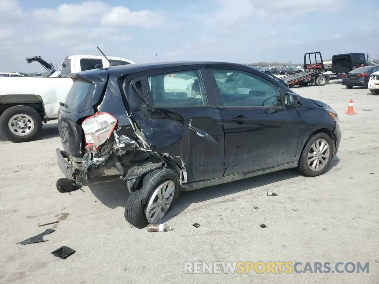 3 Photograph of a damaged car KL8CD6SA6MC732947 CHEVROLET SPARK 2021