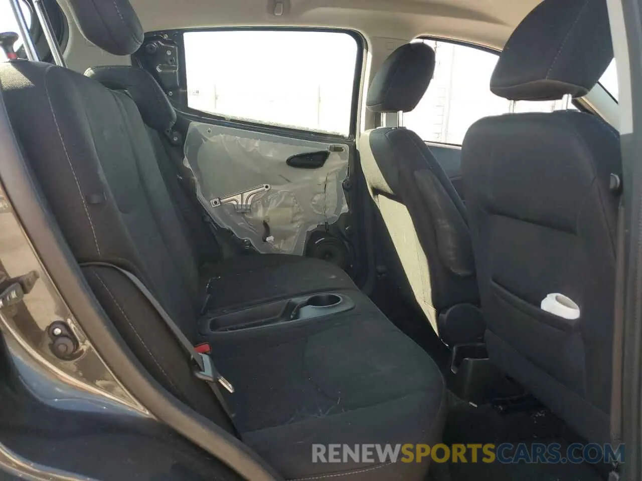 10 Photograph of a damaged car KL8CD6SA7MC222980 CHEVROLET SPARK 2021