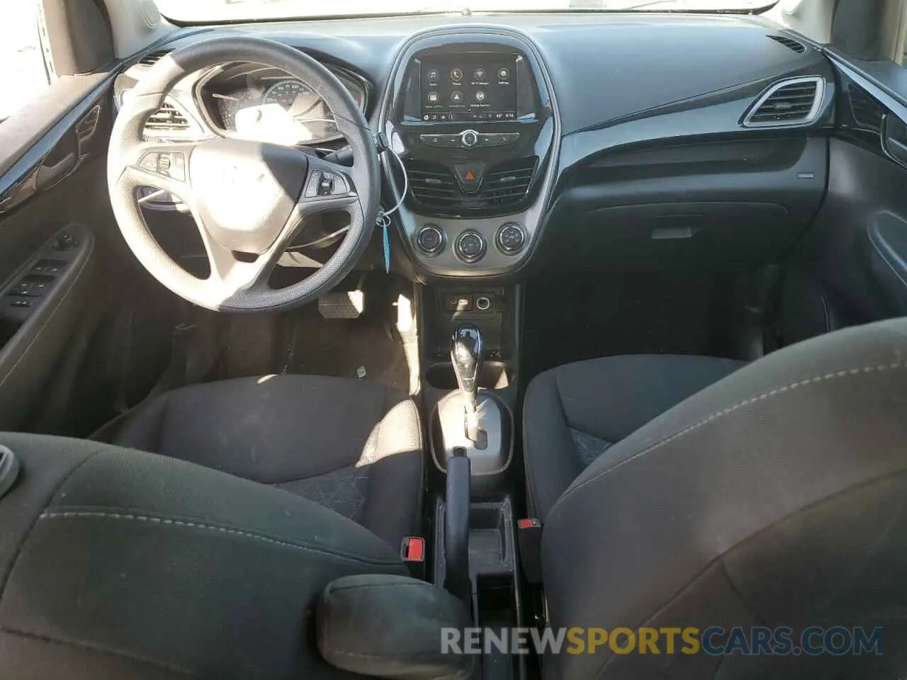 8 Photograph of a damaged car KL8CD6SA7MC222980 CHEVROLET SPARK 2021