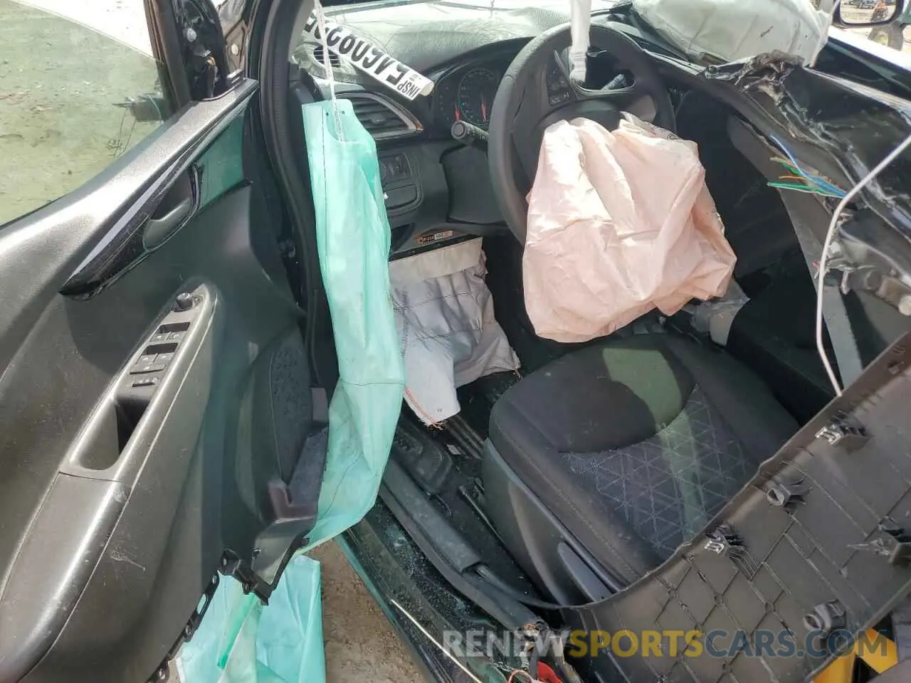 8 Photograph of a damaged car KL8CD6SA7MC226477 CHEVROLET SPARK 2021