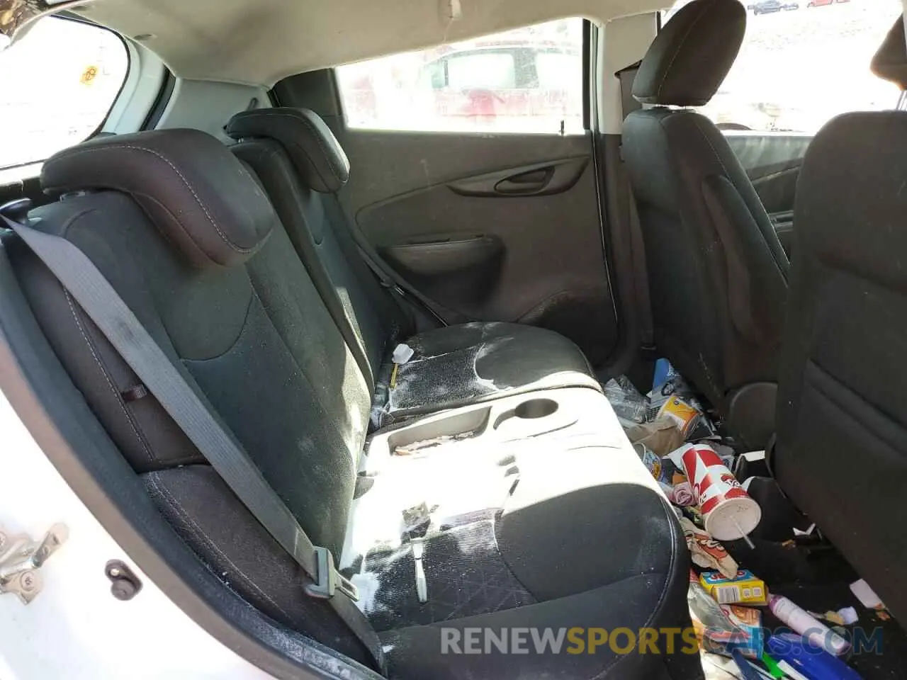 11 Photograph of a damaged car KL8CD6SA7MC729698 CHEVROLET SPARK 2021
