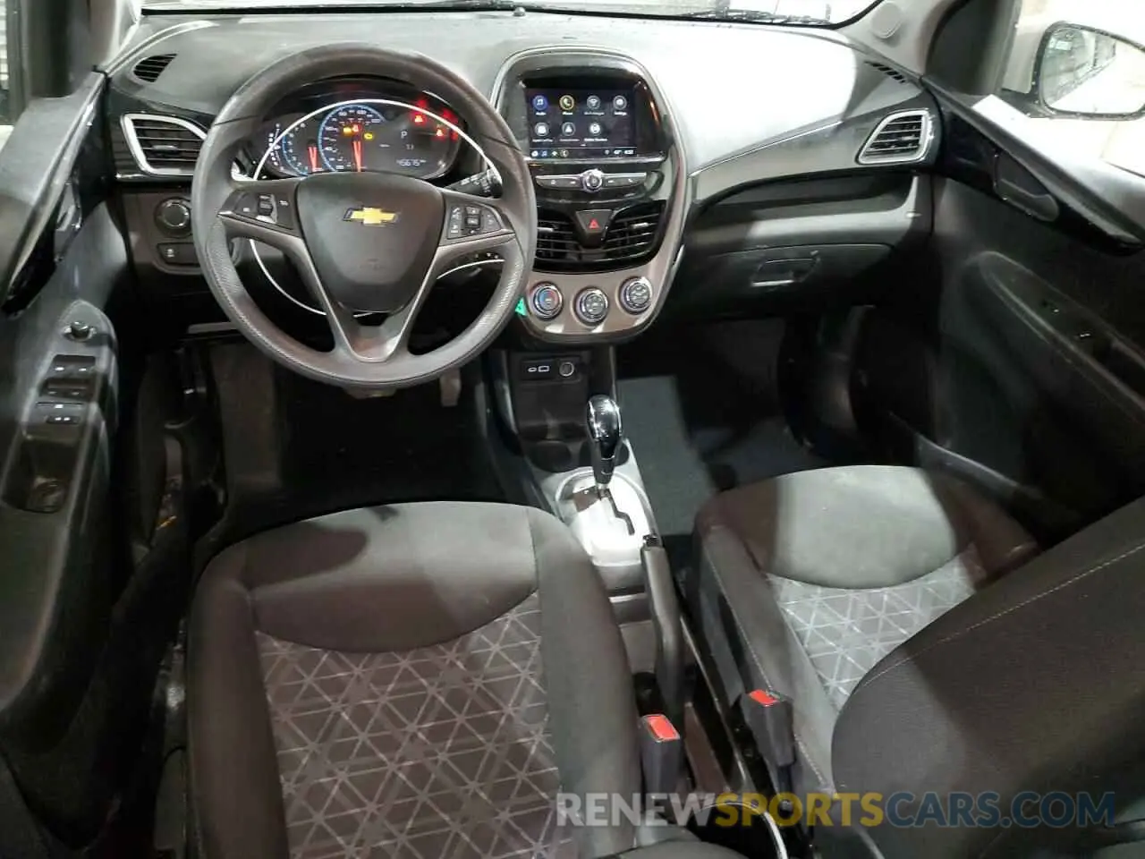 8 Photograph of a damaged car KL8CD6SA7MC749434 CHEVROLET SPARK 2021