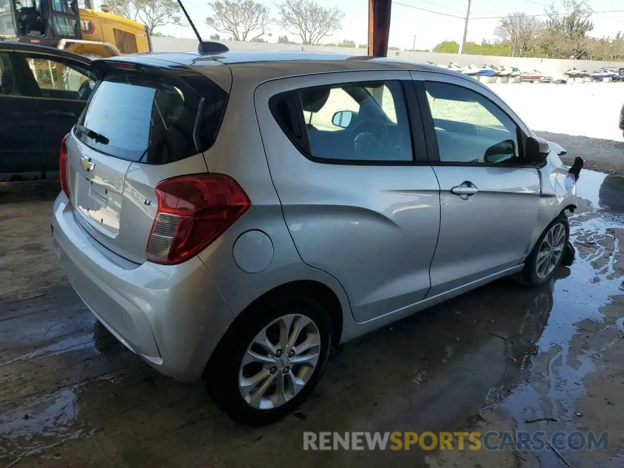 3 Photograph of a damaged car KL8CD6SA8MC716135 CHEVROLET SPARK 2021