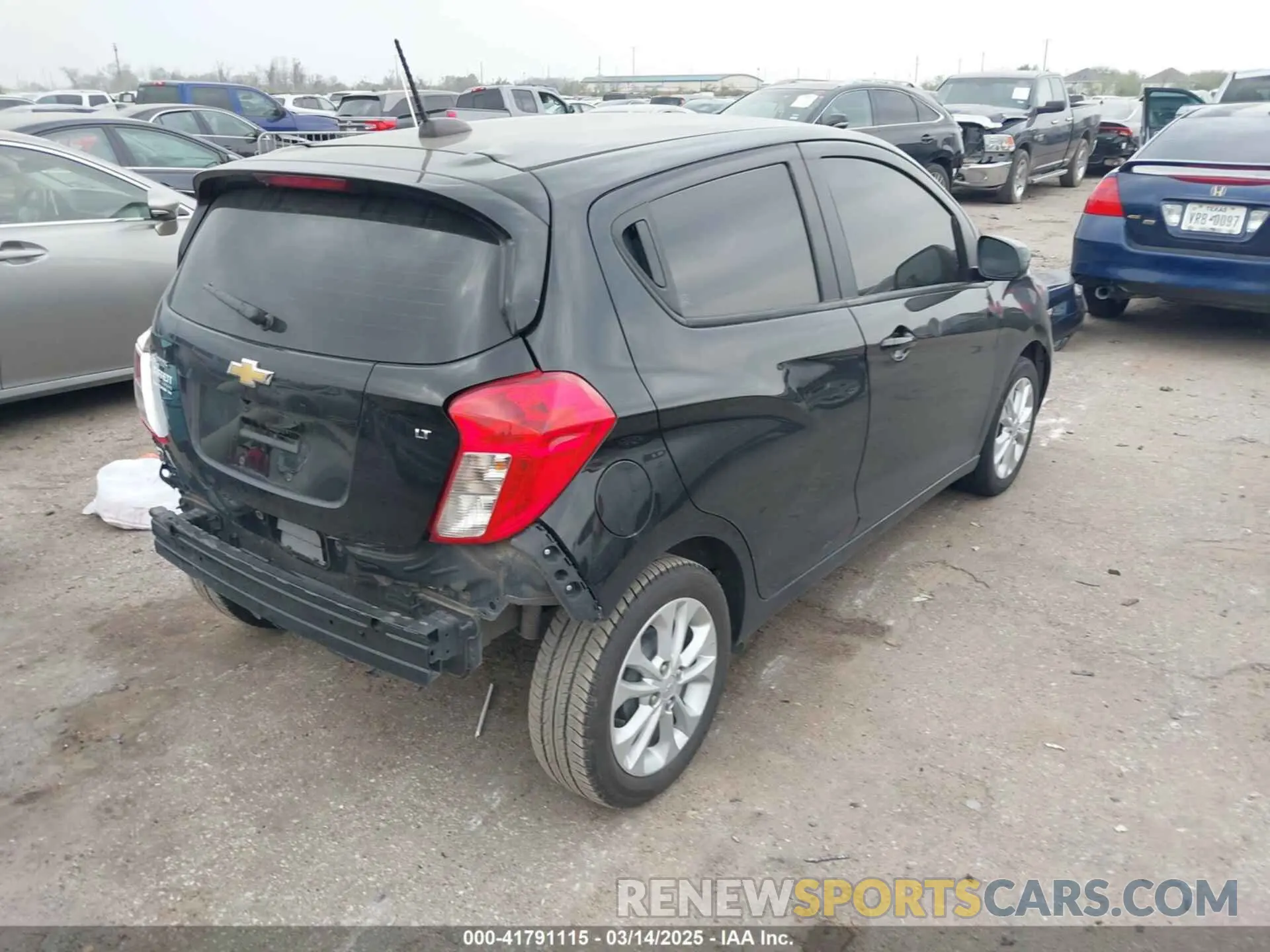 4 Photograph of a damaged car KL8CD6SA8MC722193 CHEVROLET SPARK 2021