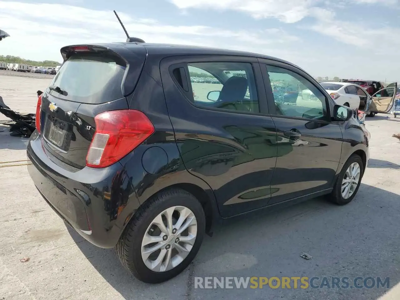 3 Photograph of a damaged car KL8CD6SA8MC723313 CHEVROLET SPARK 2021