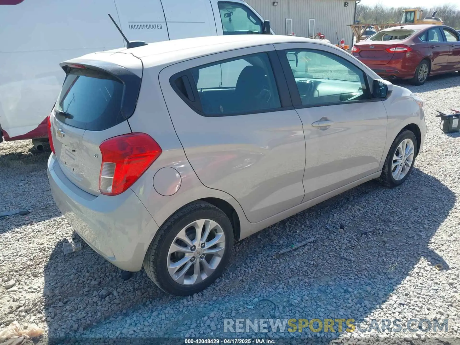 4 Photograph of a damaged car KL8CD6SA8MC748924 CHEVROLET SPARK 2021