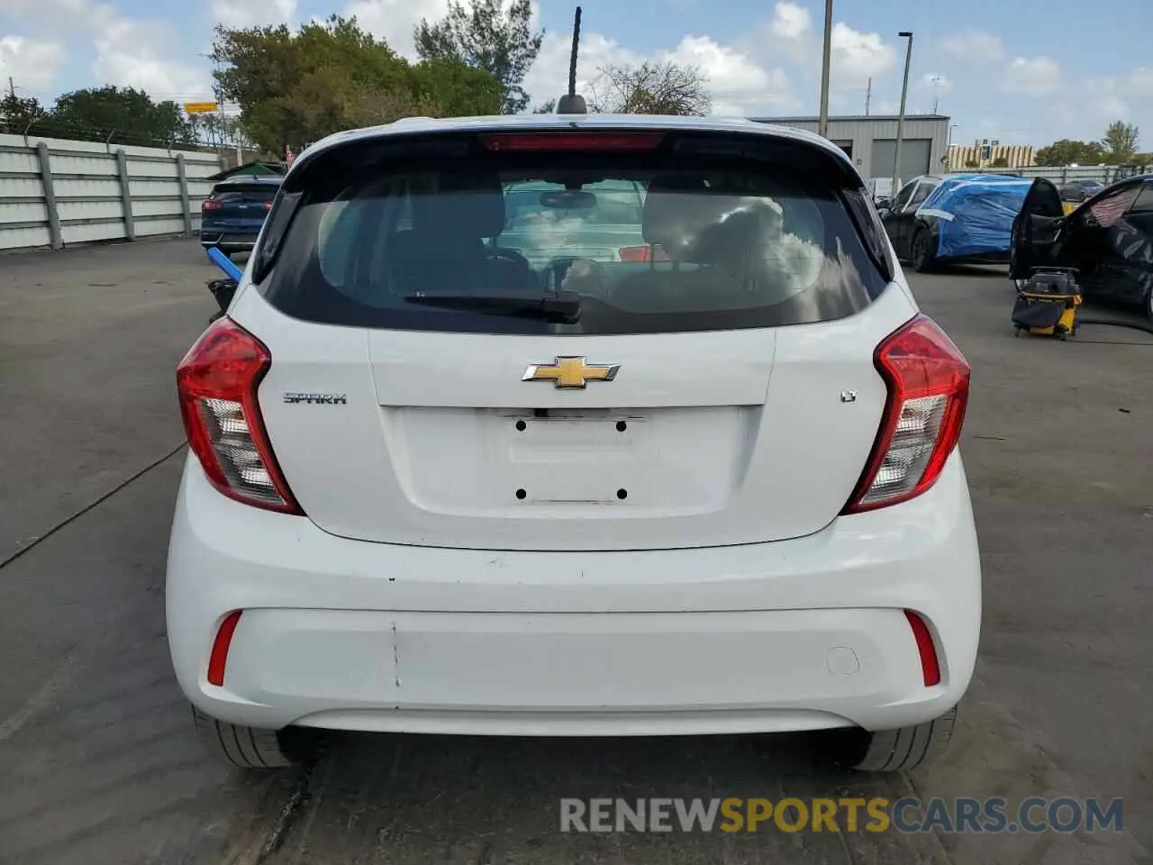 6 Photograph of a damaged car KL8CD6SA9MC218669 CHEVROLET SPARK 2021