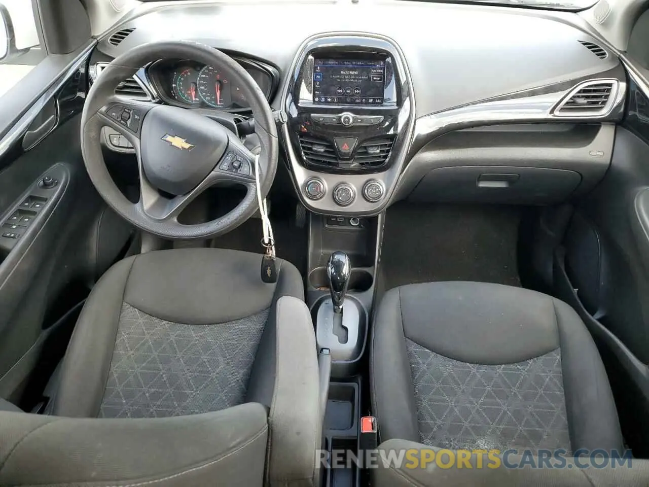 8 Photograph of a damaged car KL8CD6SA9MC218669 CHEVROLET SPARK 2021