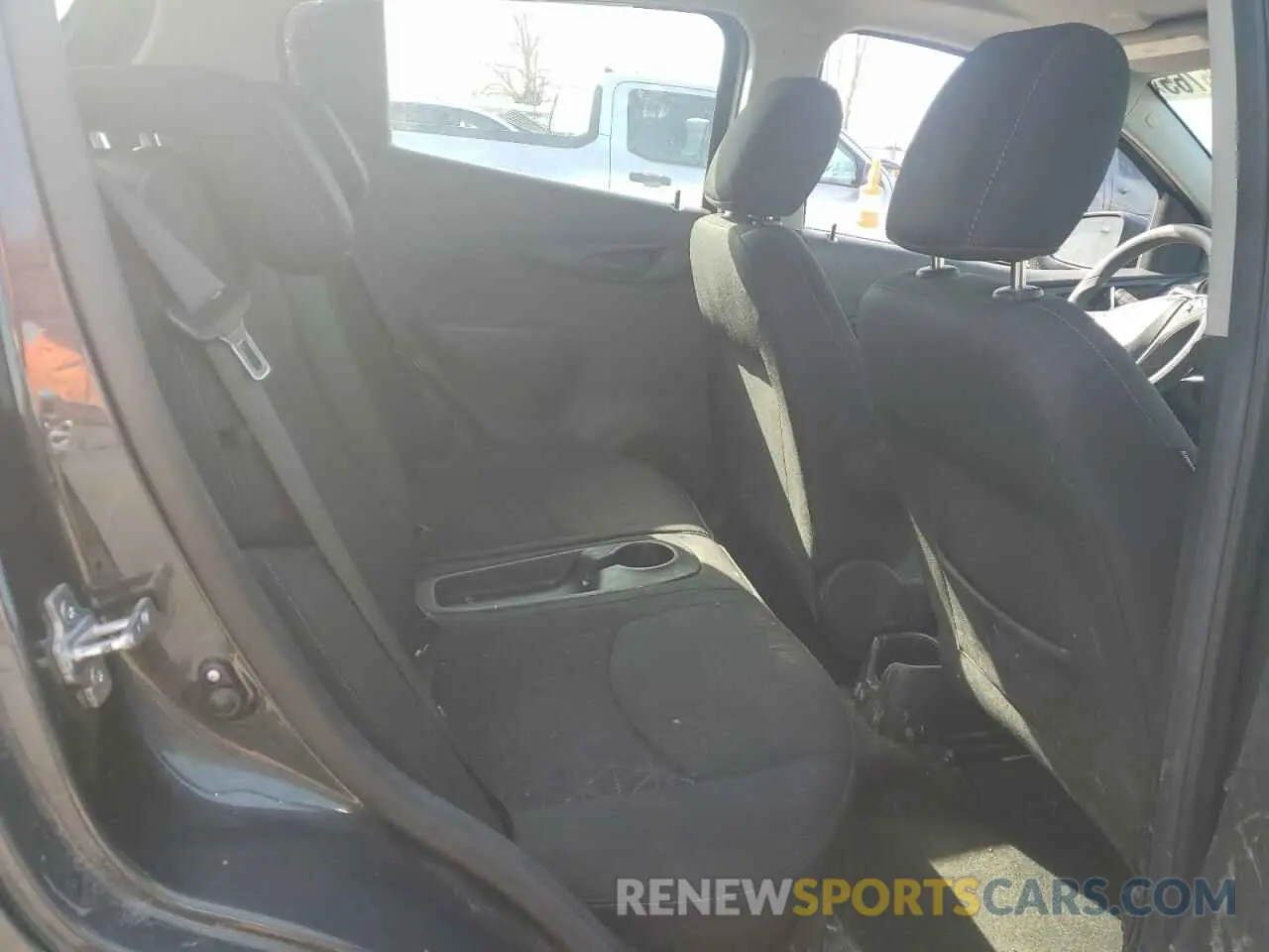 10 Photograph of a damaged car KL8CD6SA9MC218803 CHEVROLET SPARK 2021
