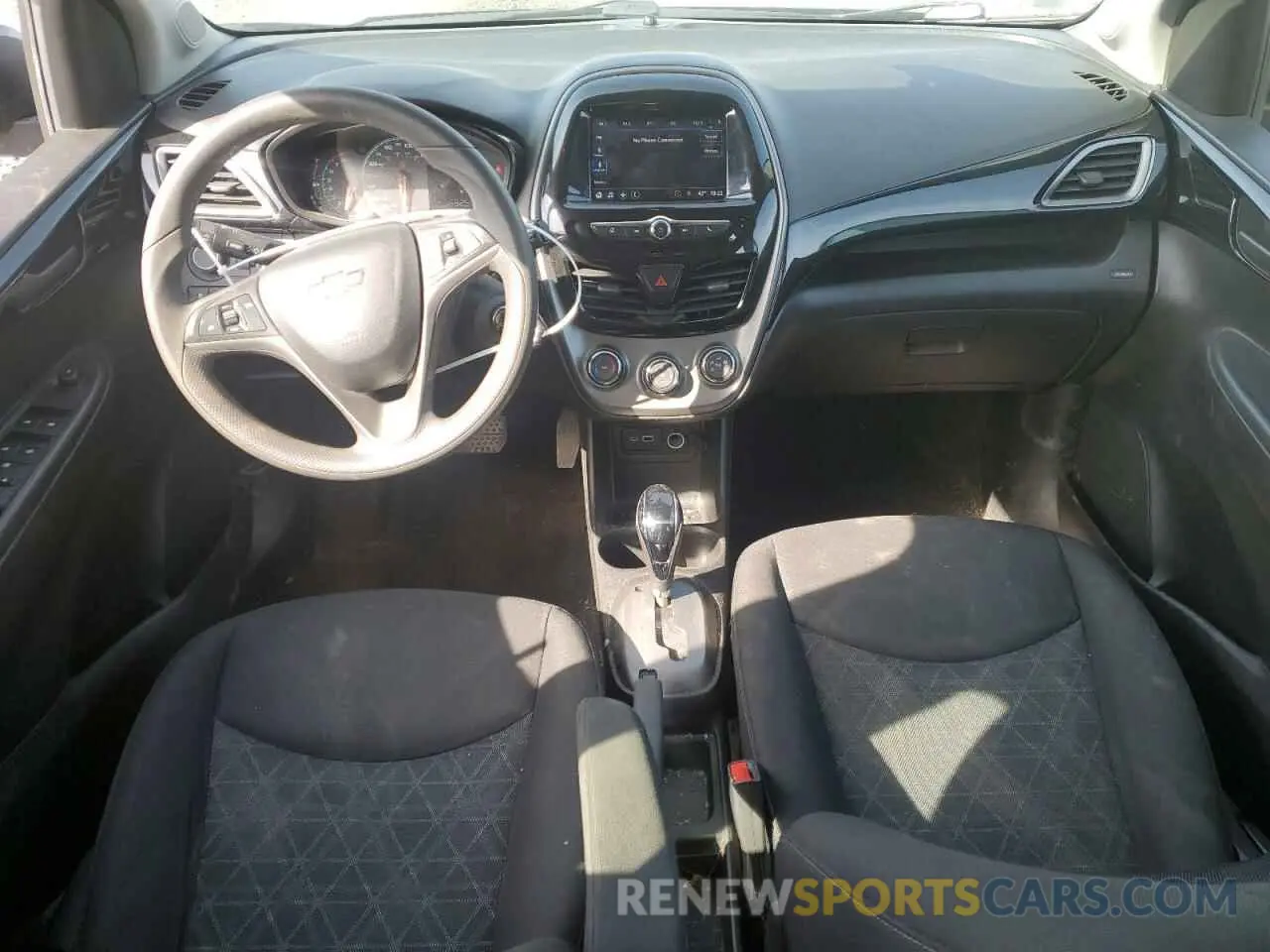 8 Photograph of a damaged car KL8CD6SA9MC218803 CHEVROLET SPARK 2021