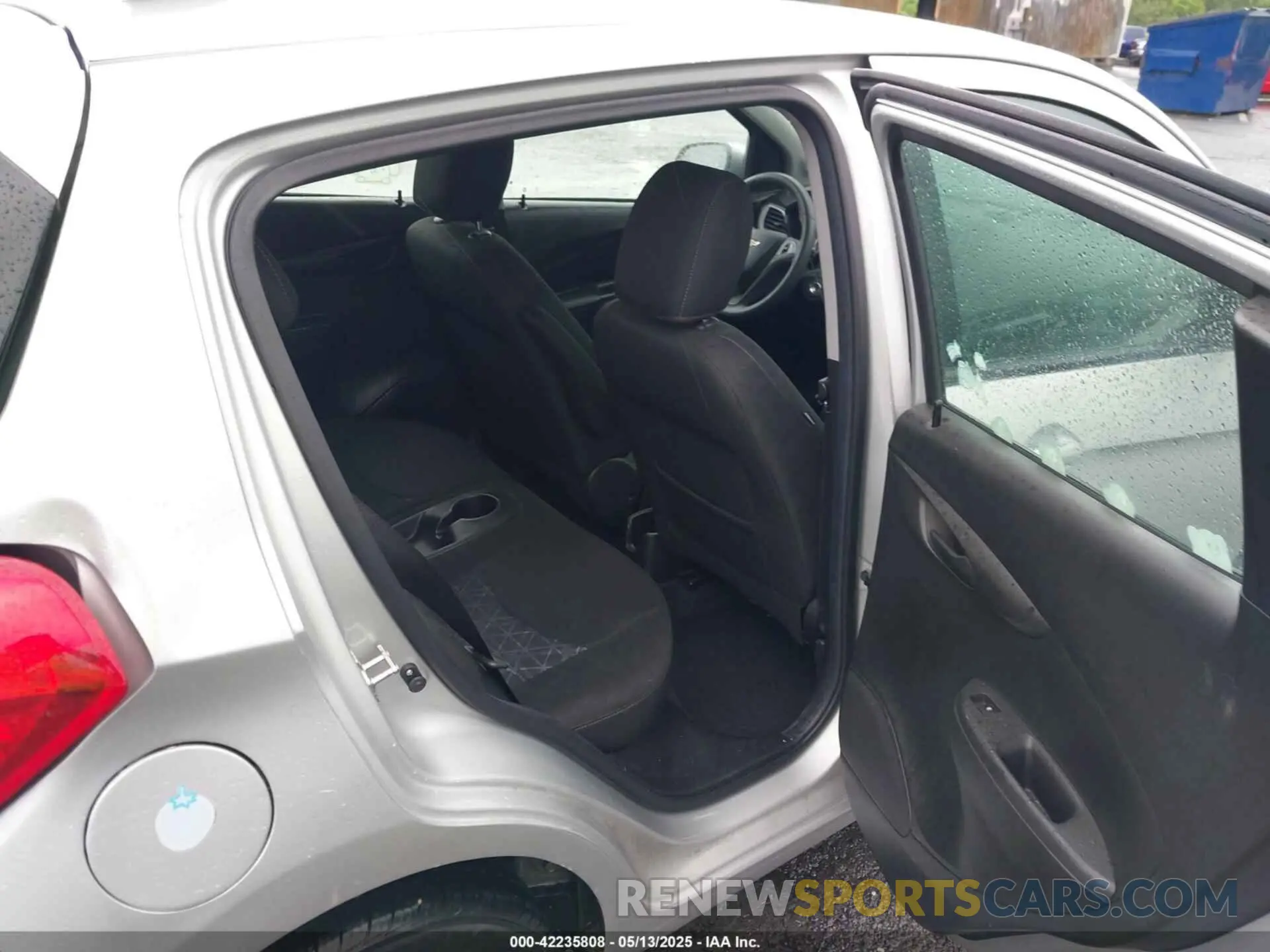 8 Photograph of a damaged car KL8CD6SA9MC219823 CHEVROLET SPARK 2021