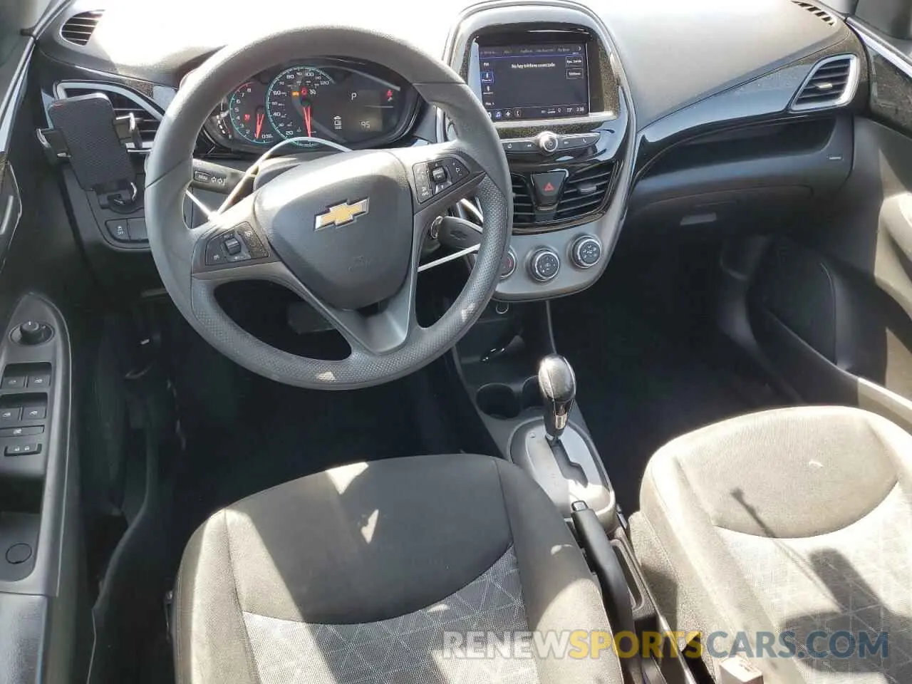 8 Photograph of a damaged car KL8CD6SA9MC716726 CHEVROLET SPARK 2021