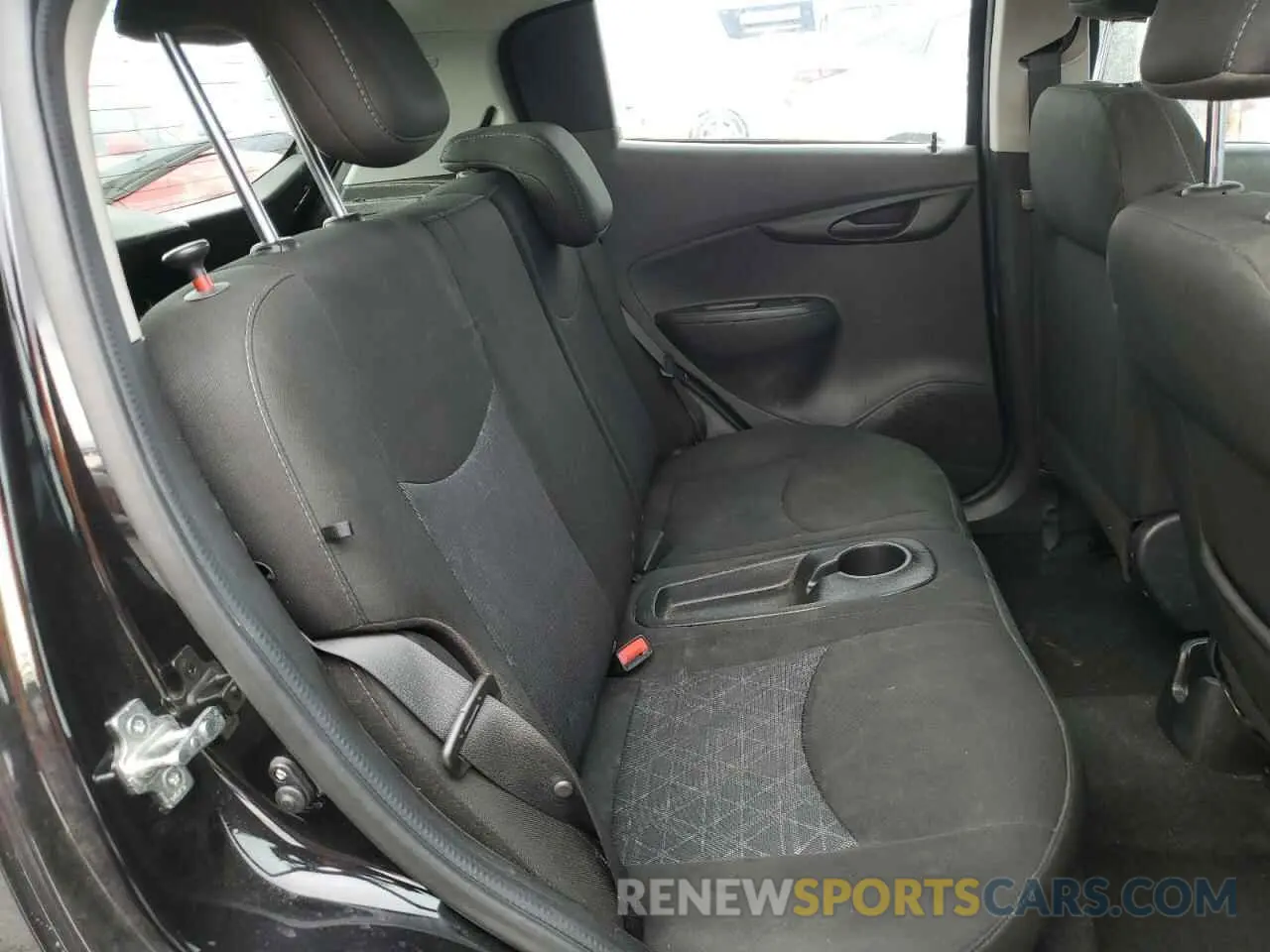 10 Photograph of a damaged car KL8CD6SA9MC741111 CHEVROLET SPARK 2021