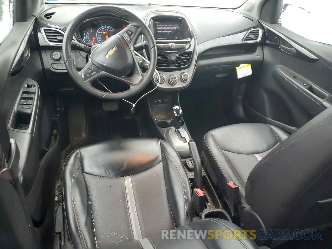 8 Photograph of a damaged car KL8CH6SA3MC735969 CHEVROLET SPARK 2021