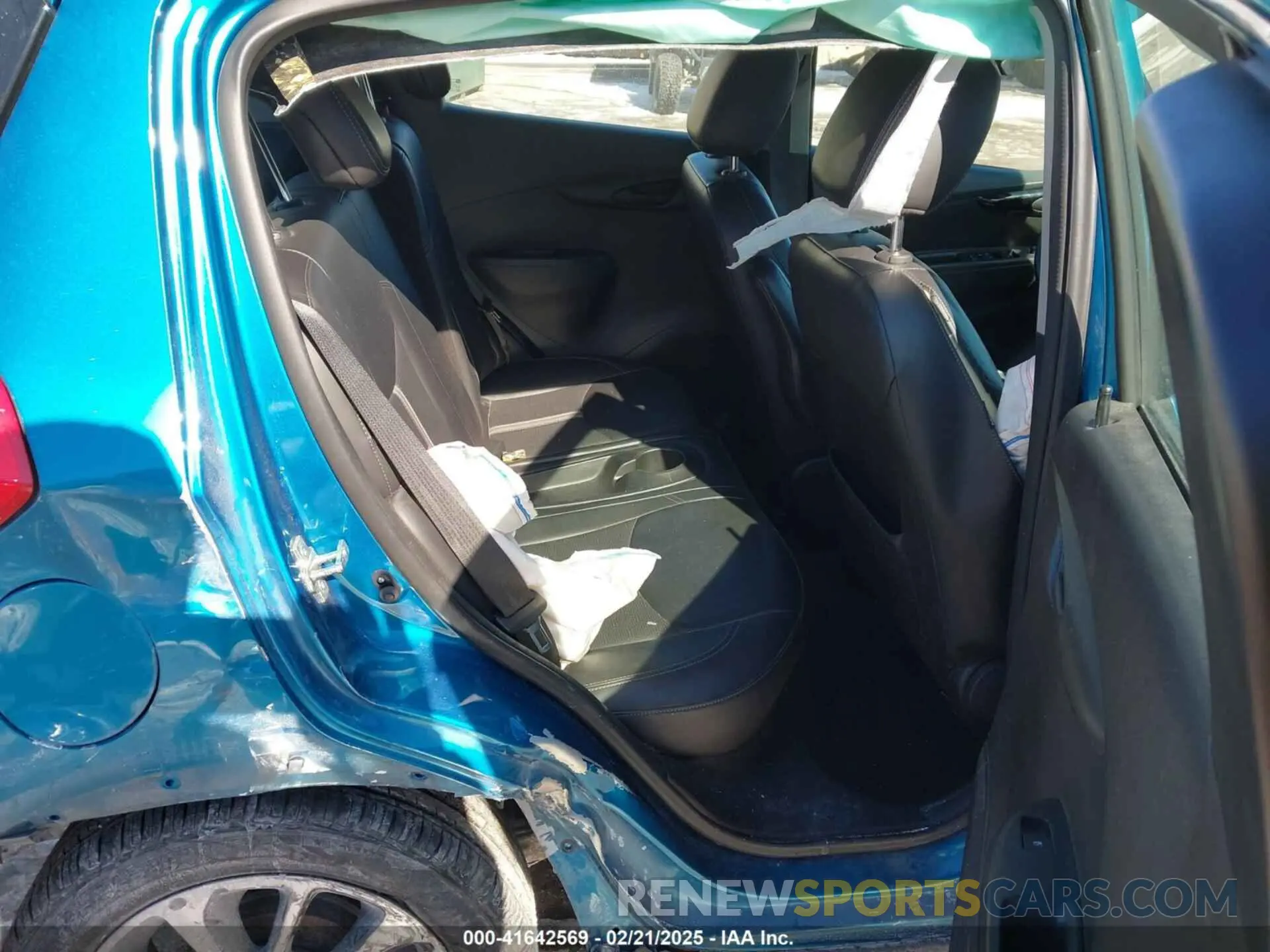8 Photograph of a damaged car KL8CH6SA7MC724487 CHEVROLET SPARK 2021